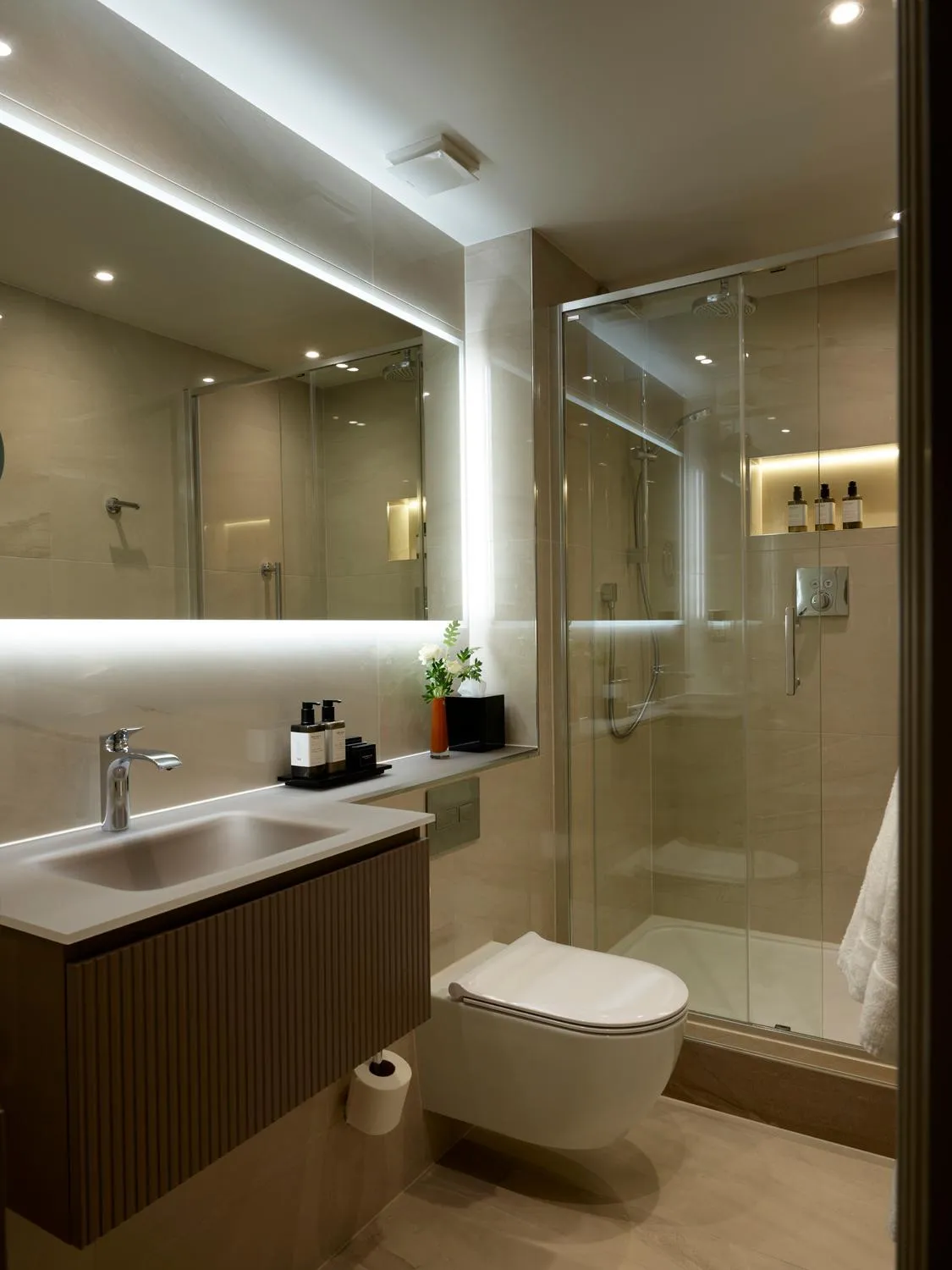 Shower in The Rathbone Hotel, Fitzrovia