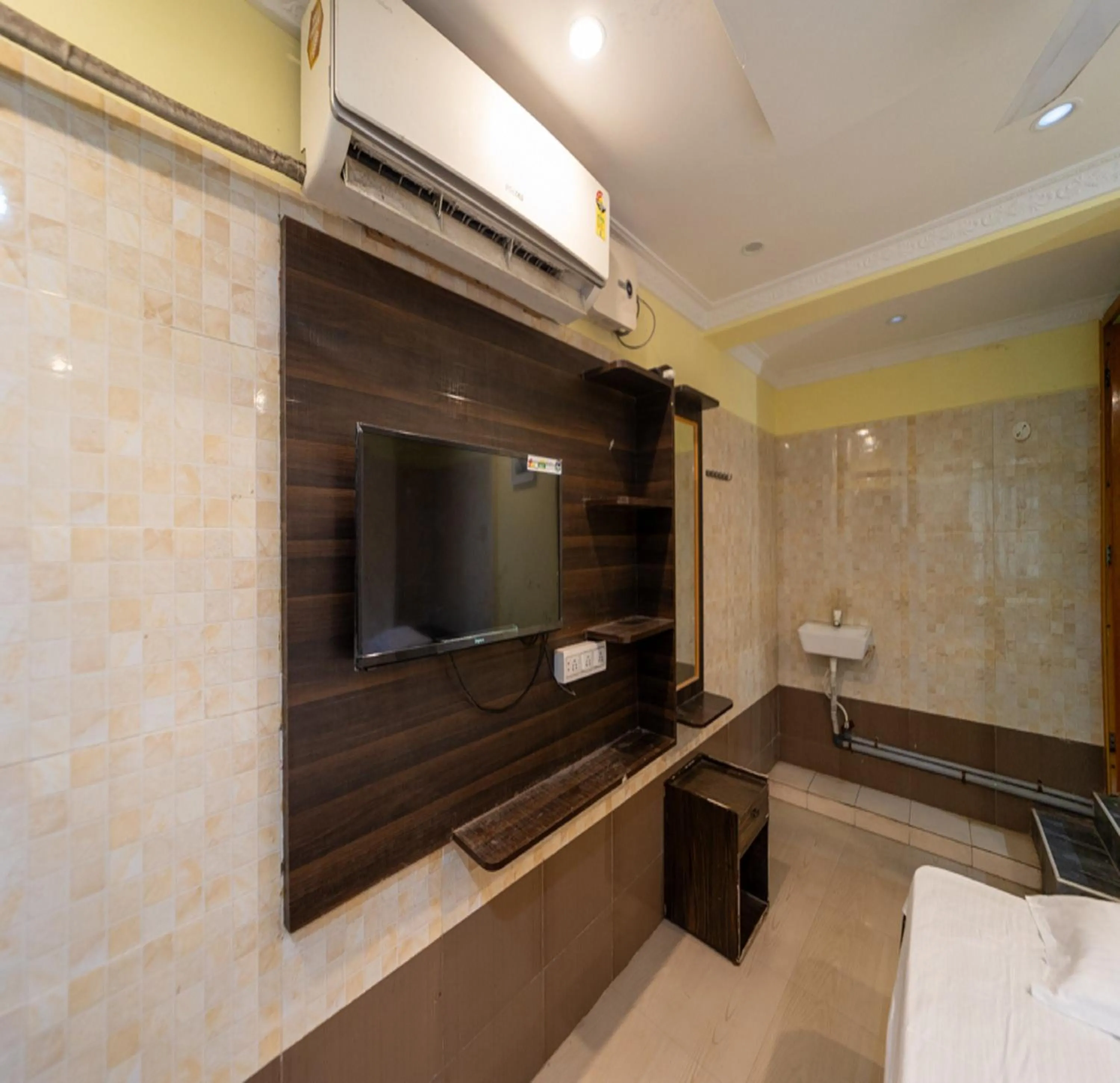 Bathroom in JR Lodge