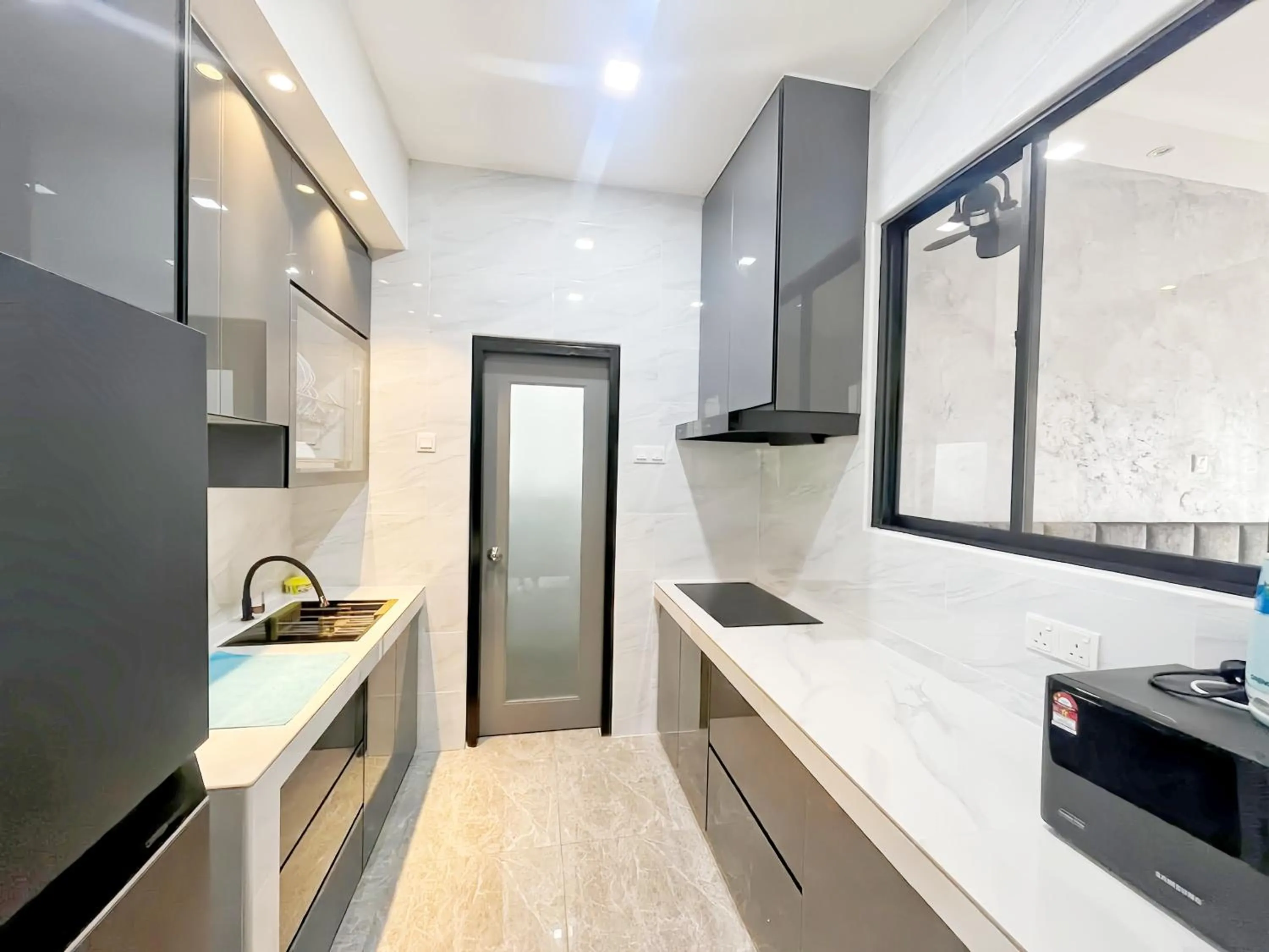 Kitchen or kitchenette in The Cove Hillside Residence Ipoh