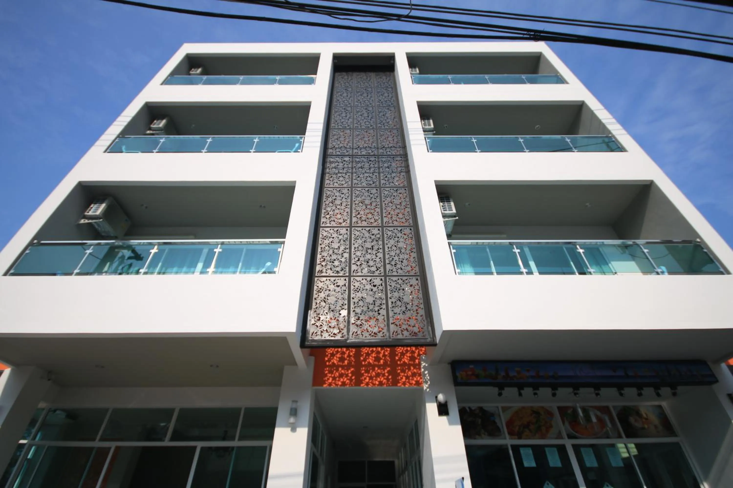 Property building in Karon Sea Side