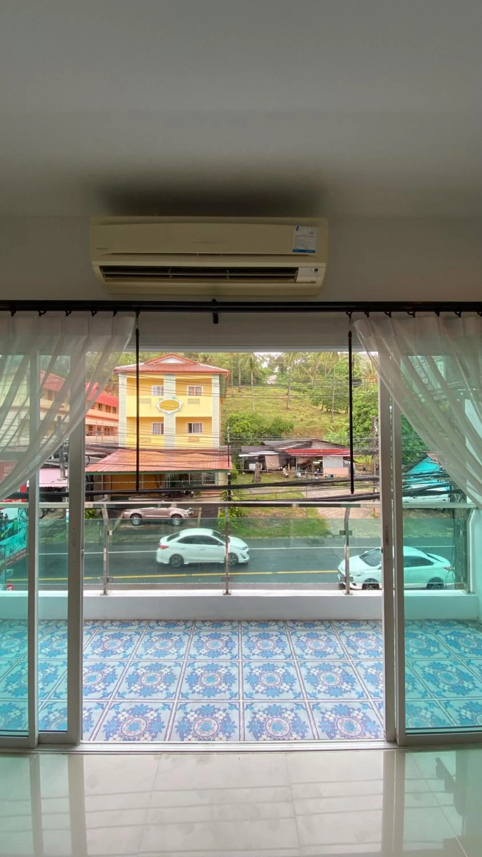 Street view in Karon Sea Side