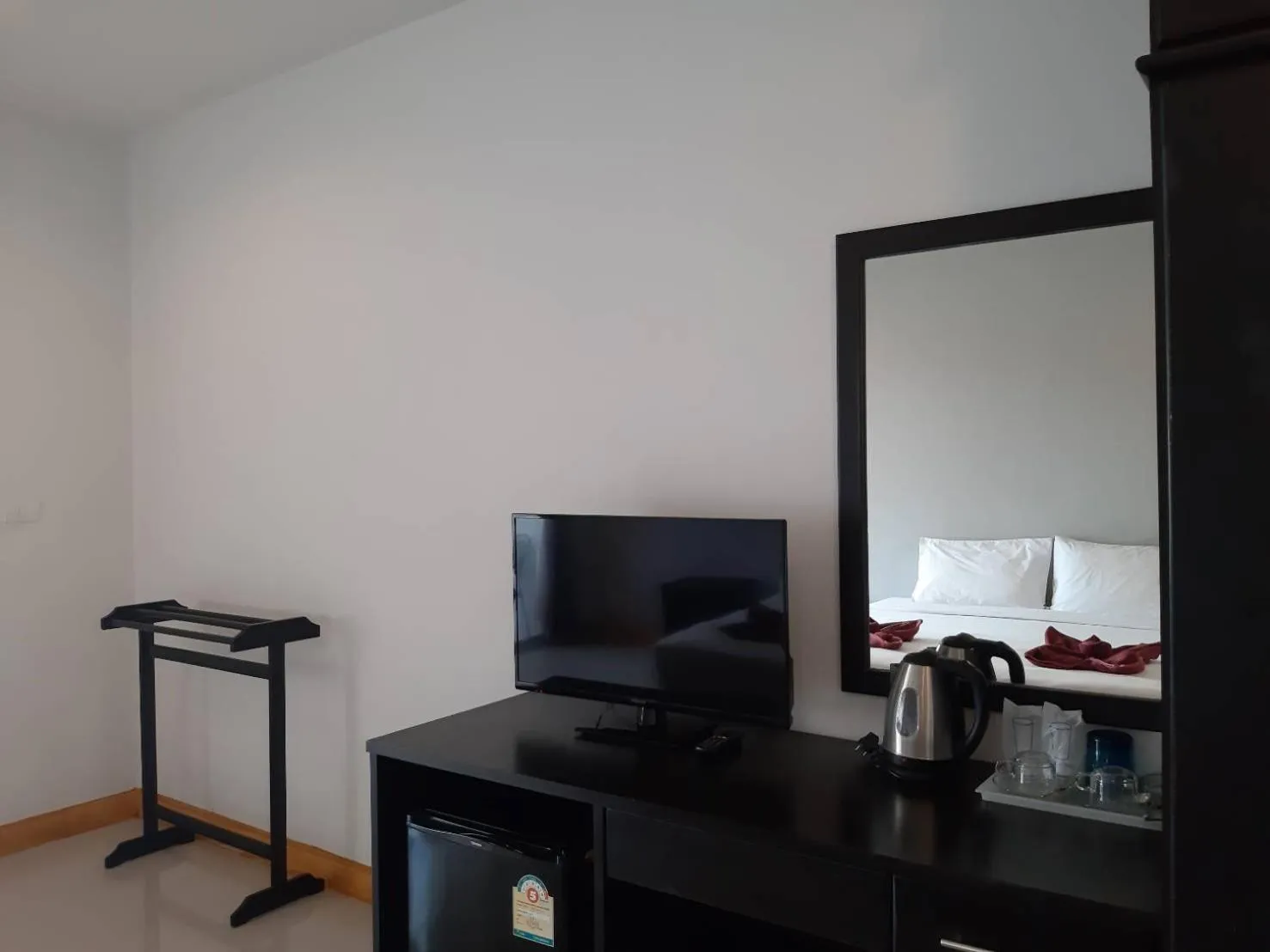 Area and facilities in Karon Sea Side