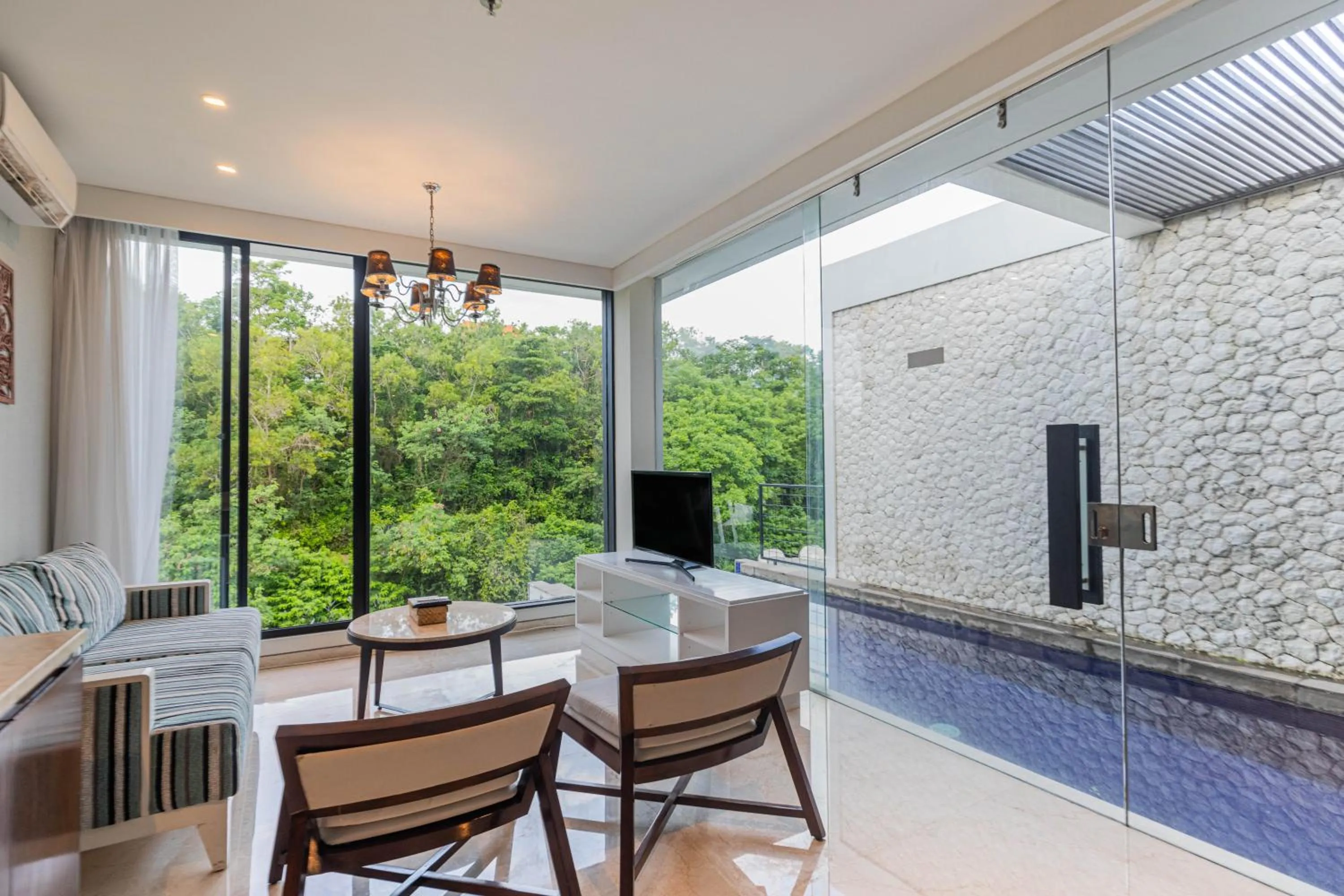 Communal lounge/ TV room in The Sterling Villas