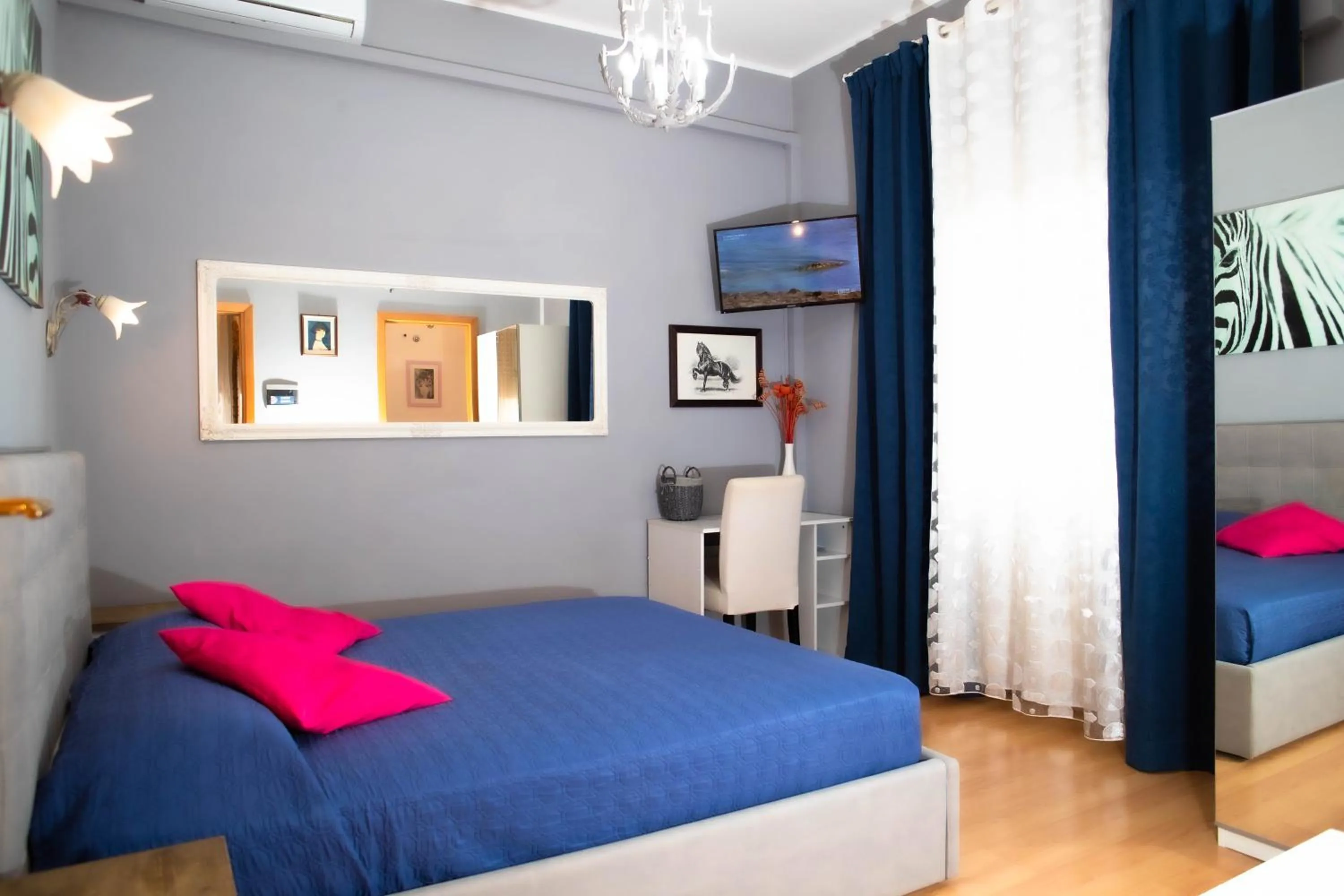 TV and multimedia, Bed in Affittacamere Campus Trigoria