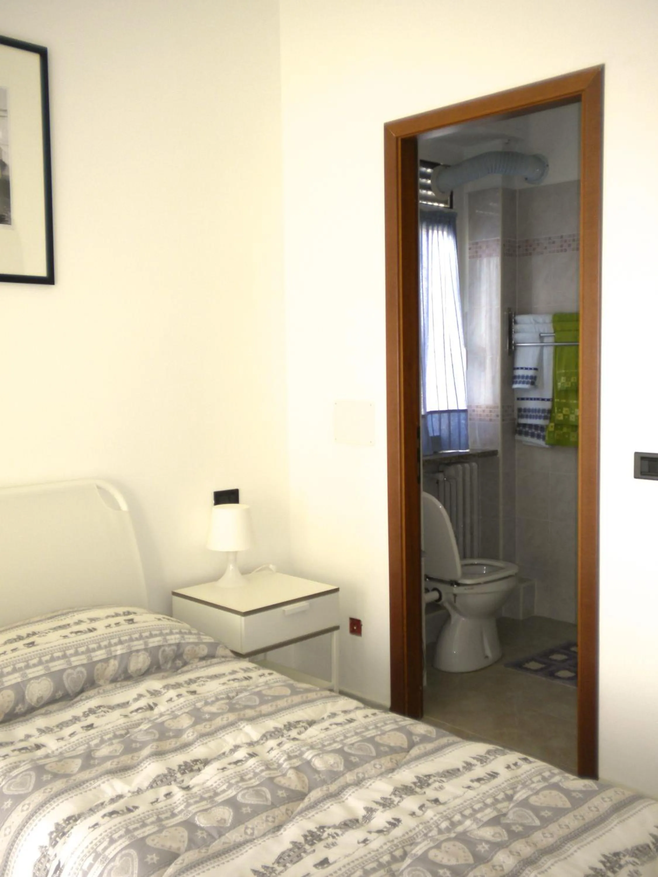 Toilet, Bed in Top Suit Uno - Guest house