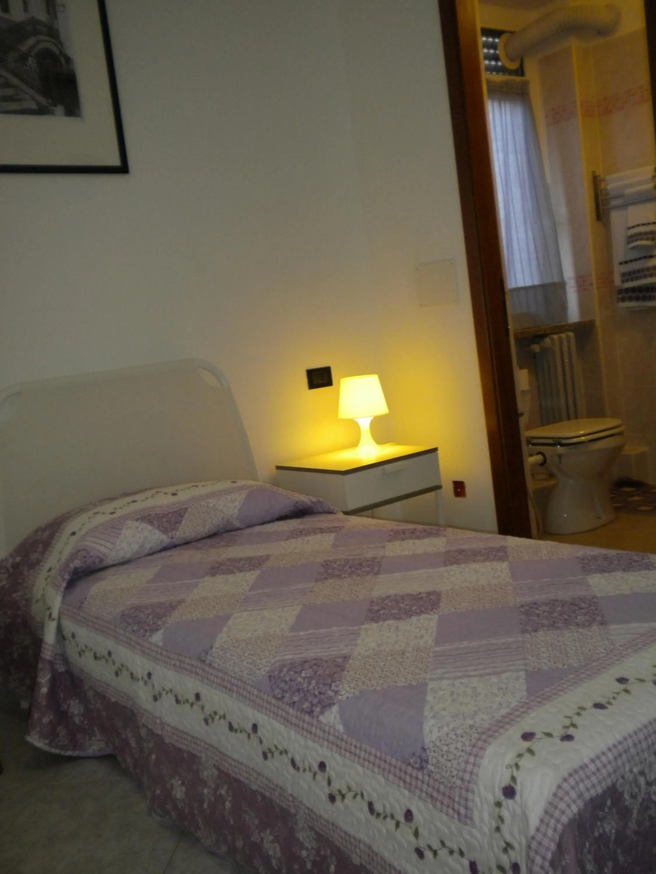 Photo of the whole room, Bed in Top Suit Uno - Guest house