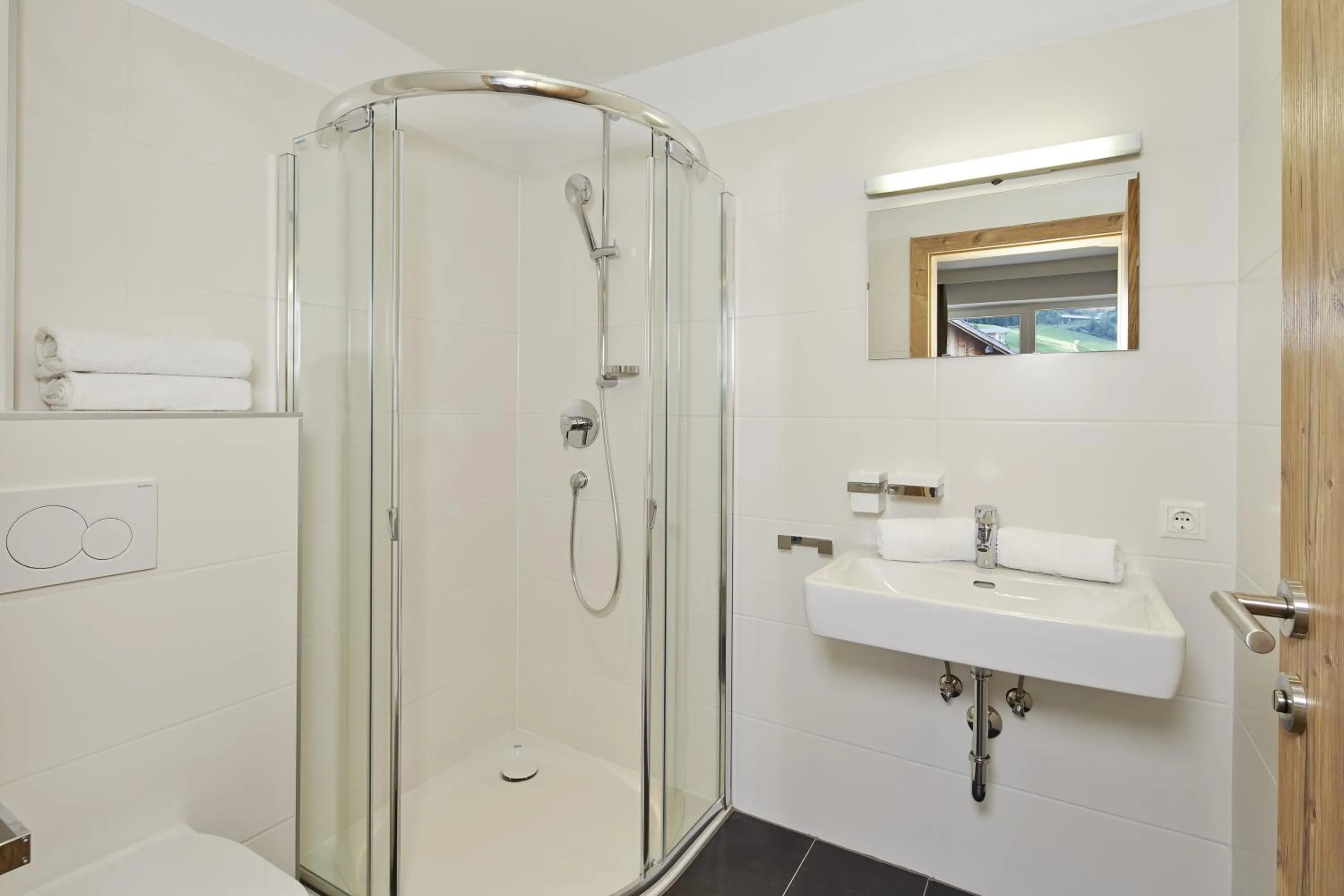 Bathroom in Alpendiamond Ski in & Bike Out apartments Top 200, 400 & penthouse 600