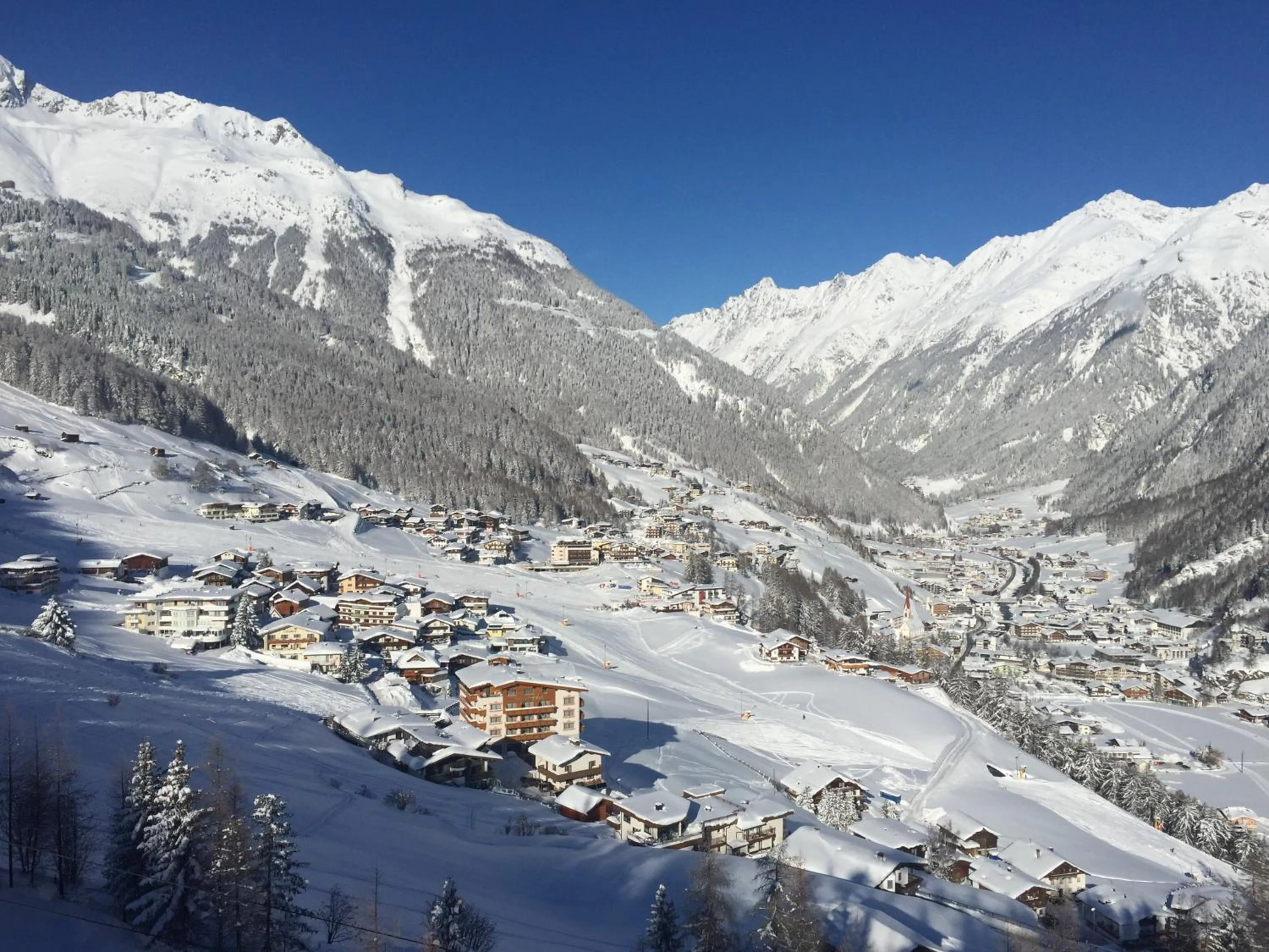 Landmark view in Alpendiamond Ski in & Bike Out apartments Top 200, 400 & penthouse 600