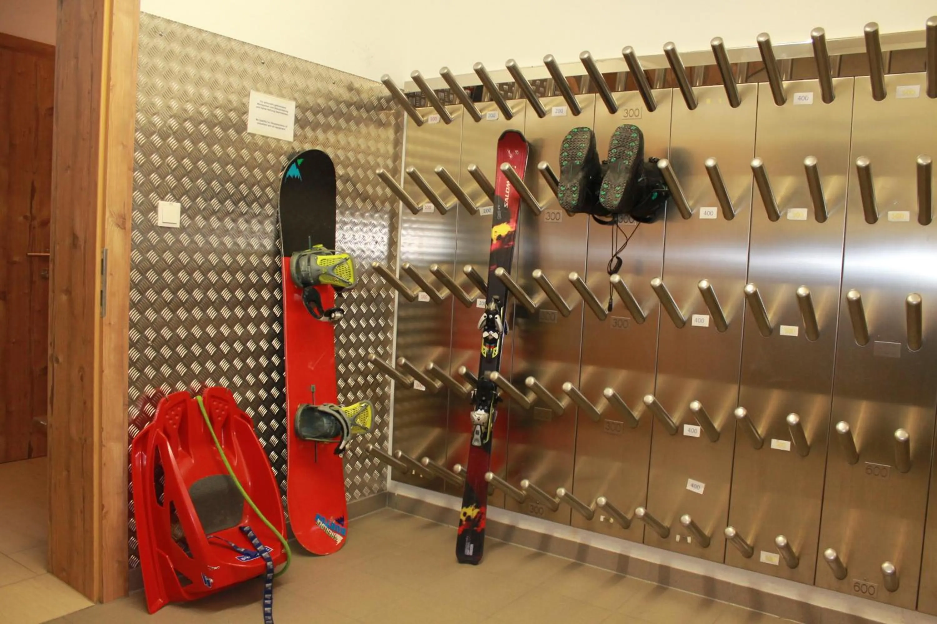 Property building in Alpendiamond Ski in & Bike Out apartments Top 200, 400 & penthouse 600