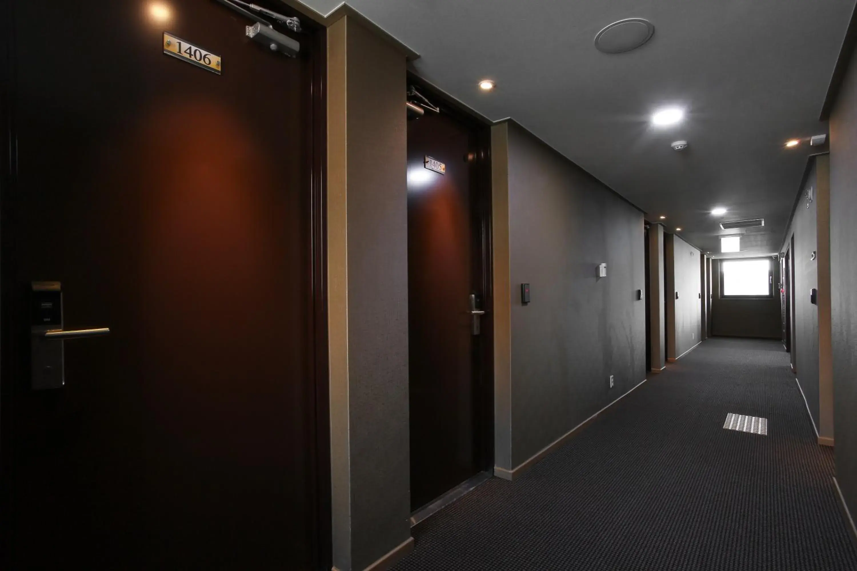 Facade/entrance in Golden City Hotel Dongdaemun Facade/entrance in Golden City Hotel Dongdaemun