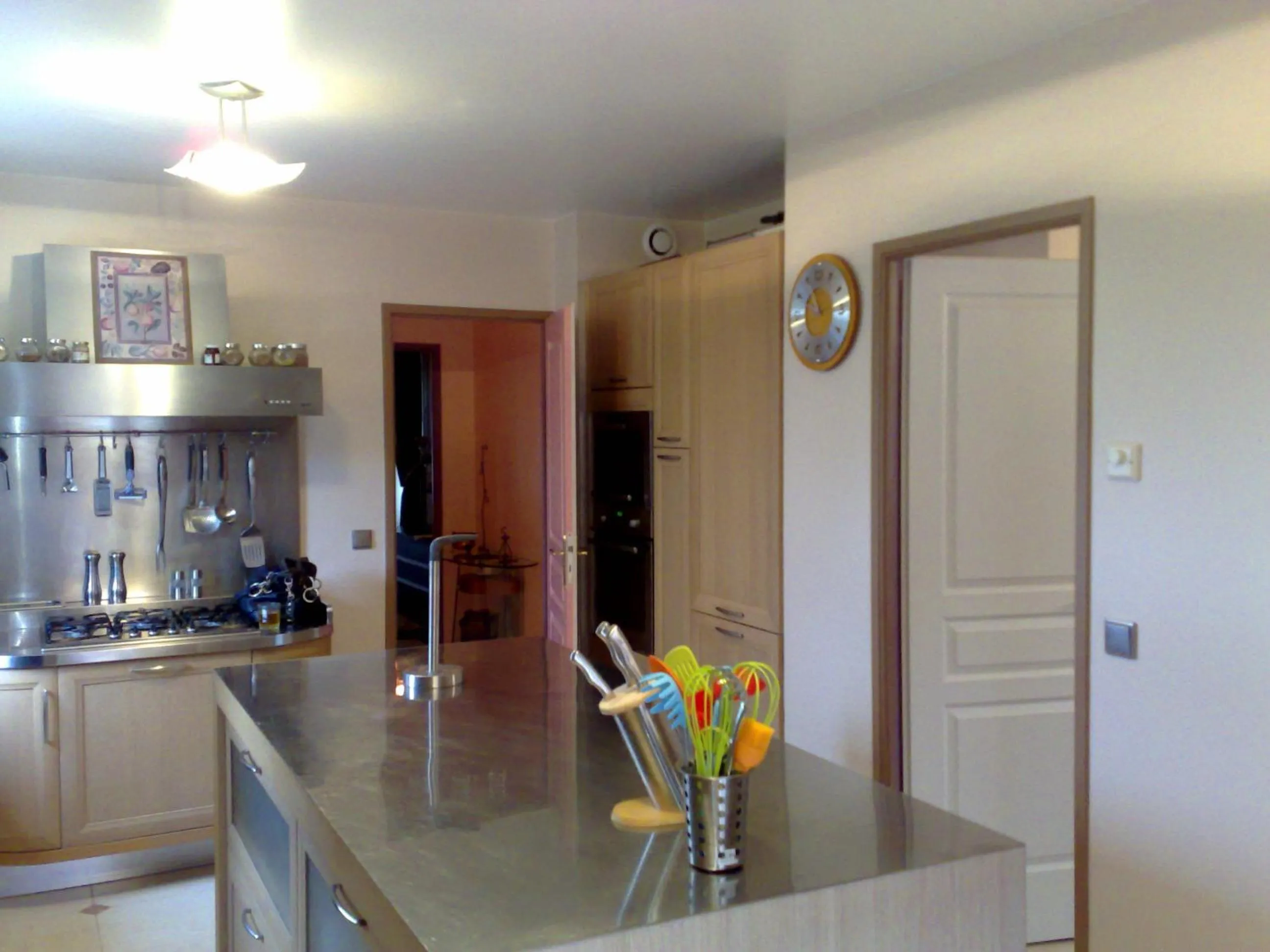 Kitchen or kitchenette in Villa Cendrillon