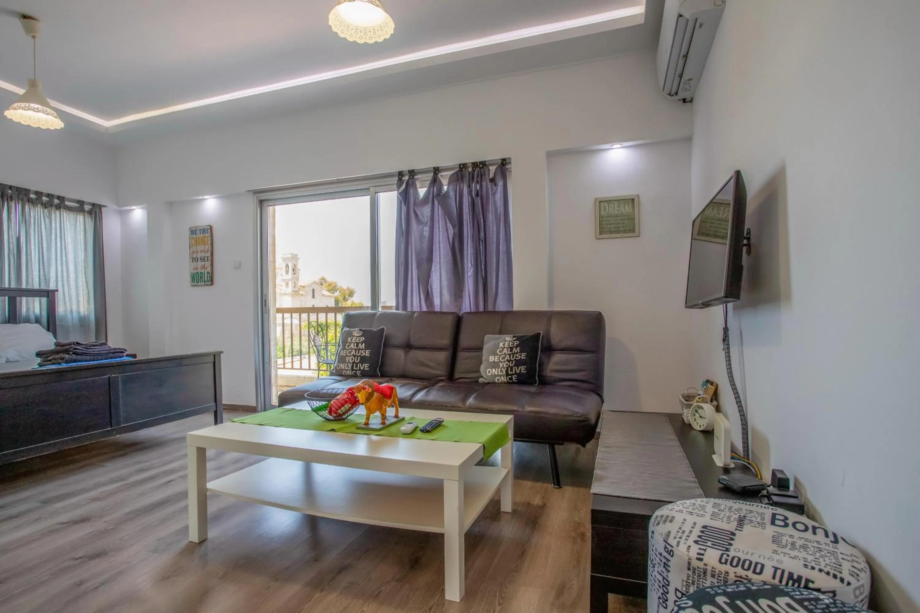 King Studio - single occupancy in Papadavid Apartments