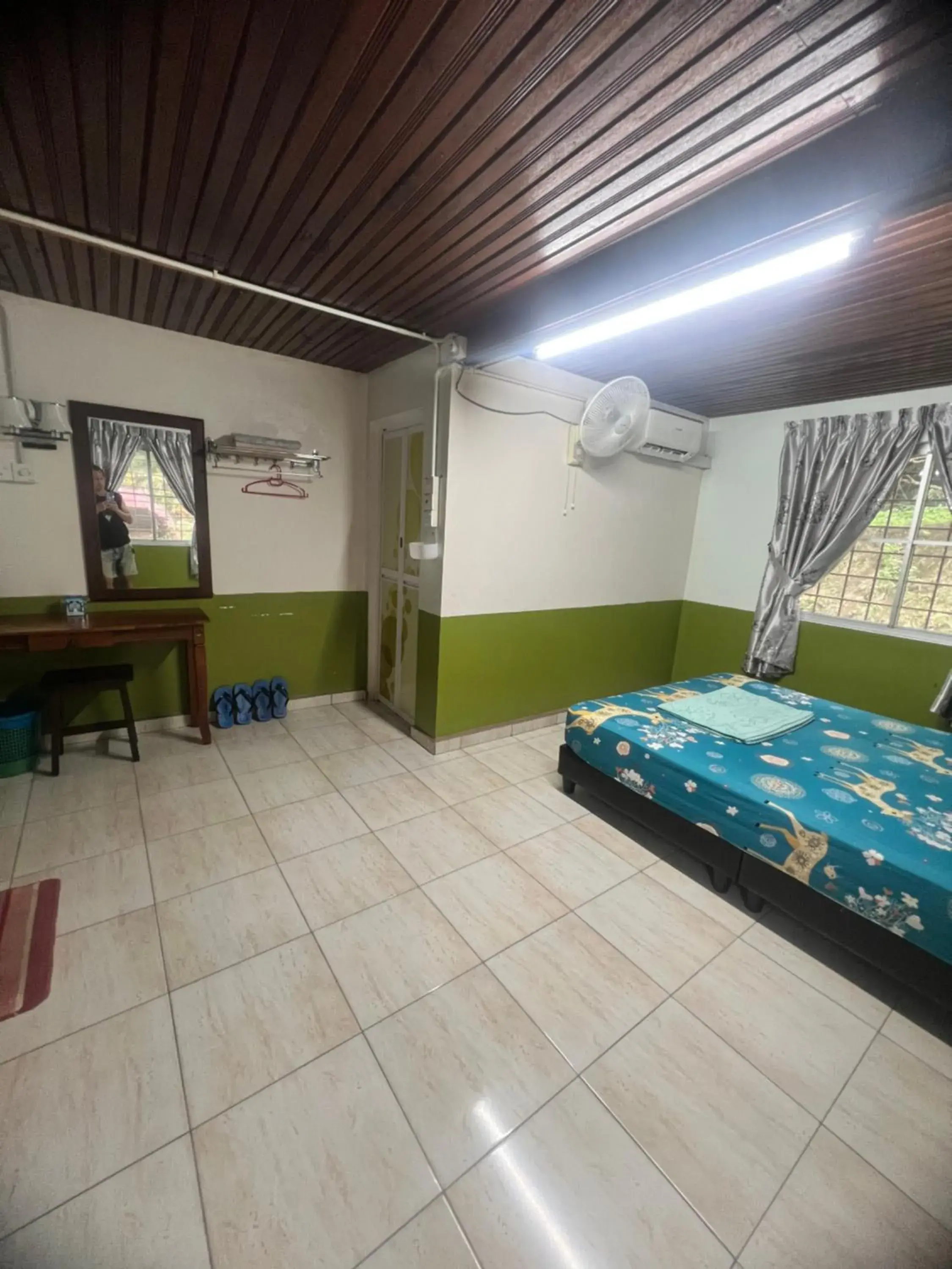 Double Room with Private Bathroom in Country house Pulai Holiday Village Double Room with Private Bathroom in Country house Pulai Holiday Village