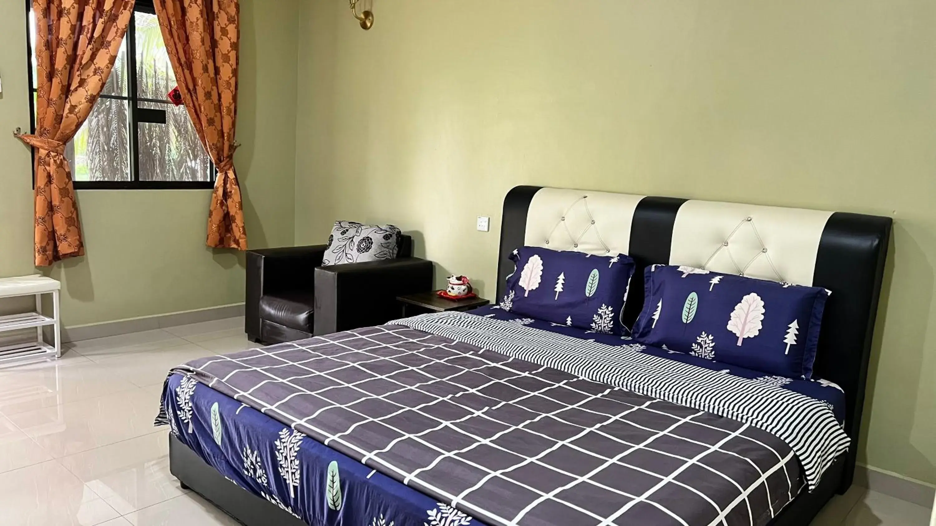 Queen Suite in Country house Pulai Holiday Village Queen Suite in Country house Pulai Holiday Village