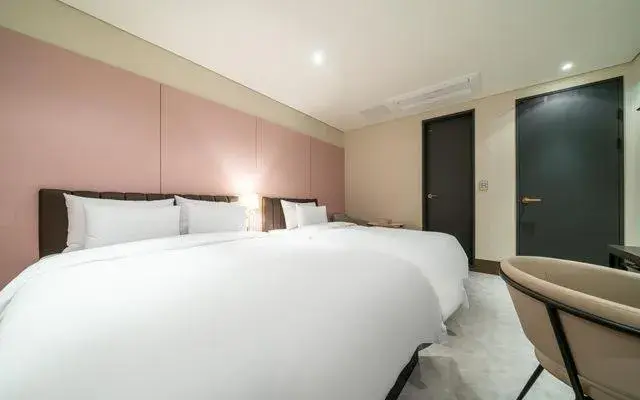 Economy Twin Room in Incheon Browndot Hotel Nonhyeon Soraepogu Economy Twin Room in Incheon Browndot Hotel Nonhyeon Soraepogu