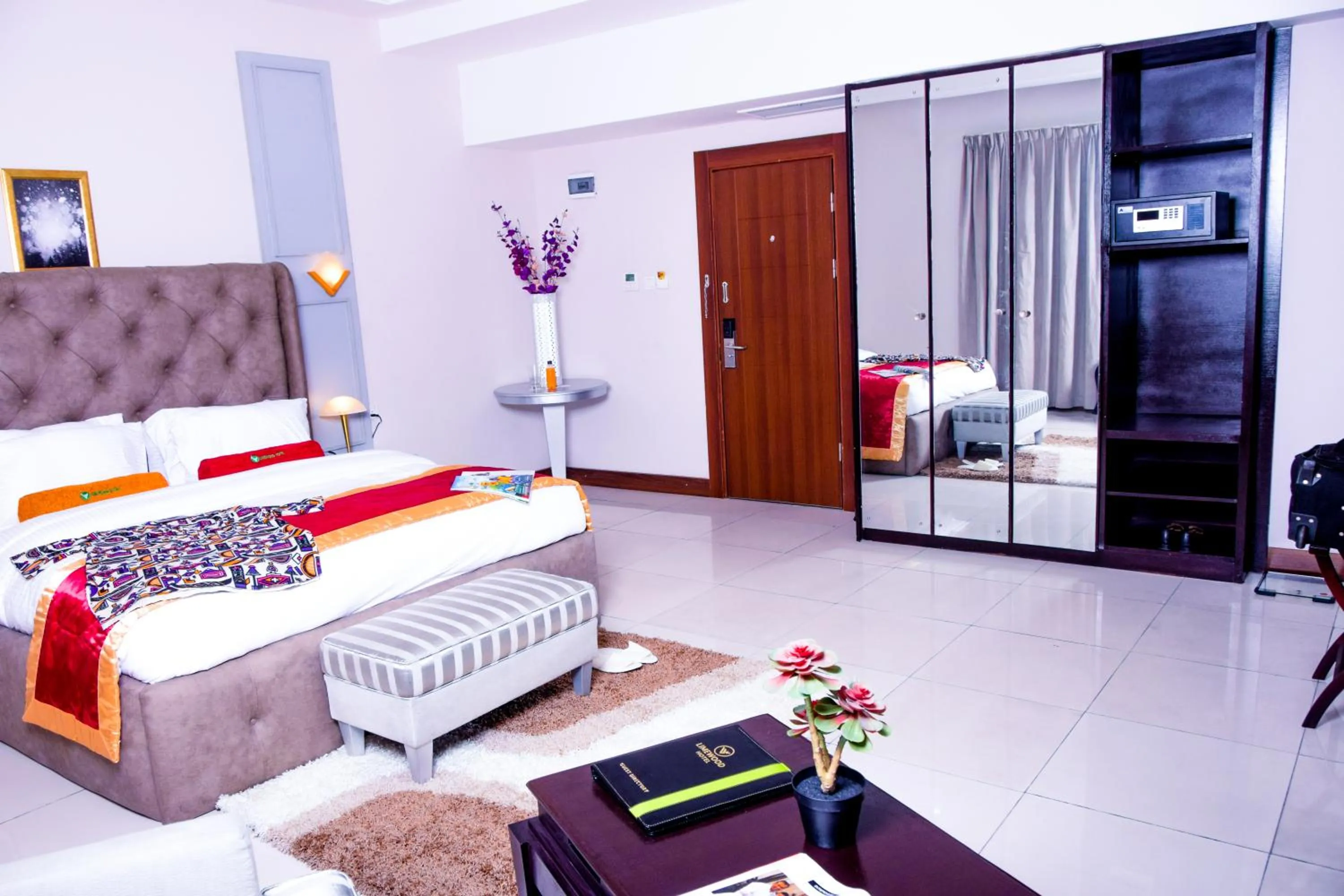 Bedroom, Bed in LIMEWOOD HOTEL