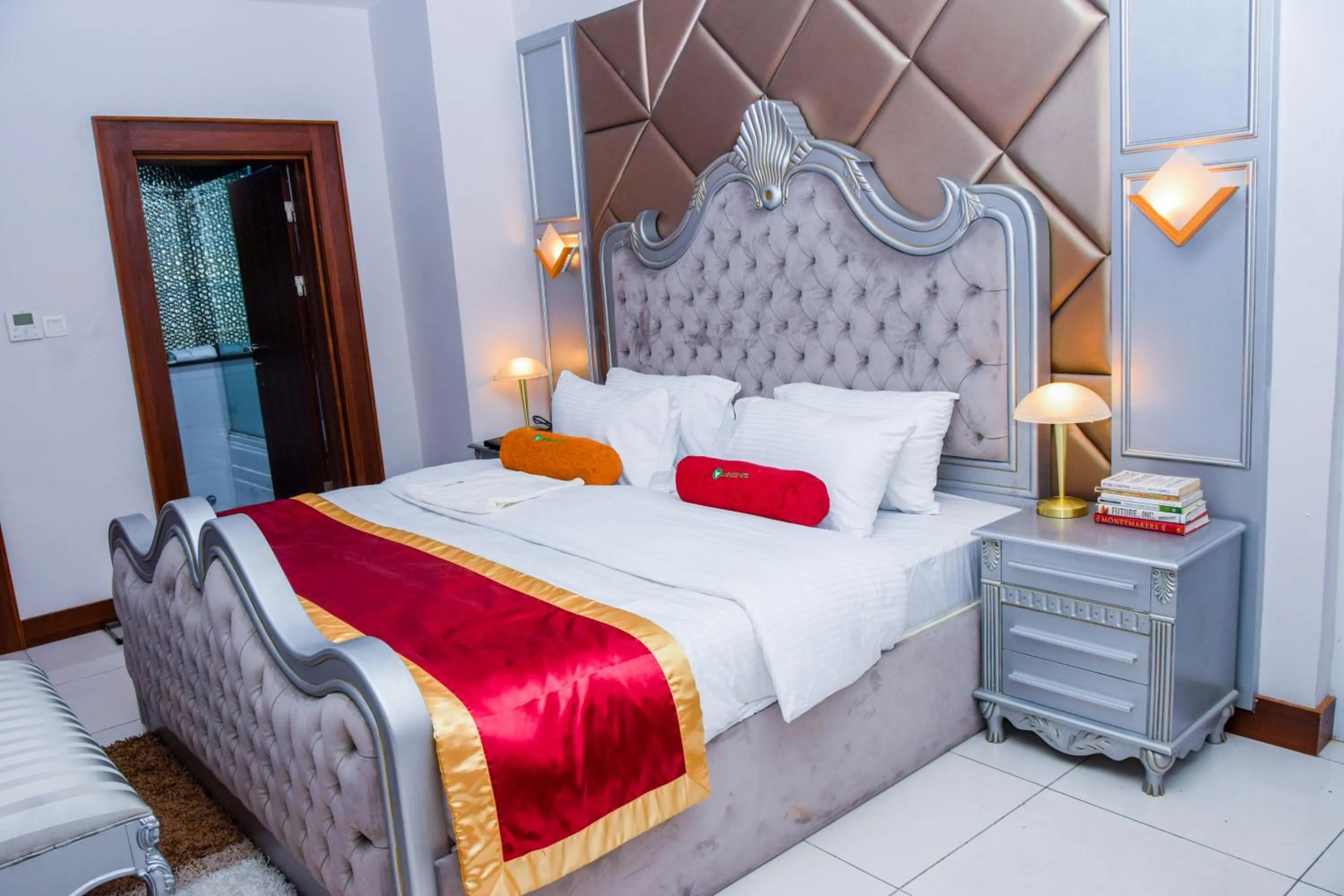 Bedroom, Bed in LIMEWOOD HOTEL