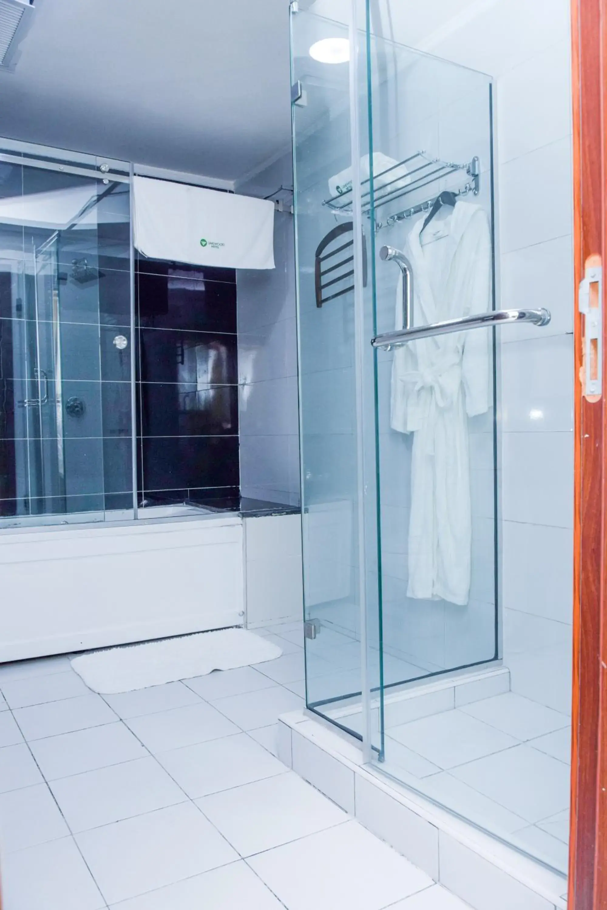 Bathroom in LIMEWOOD HOTEL Bathroom in LIMEWOOD HOTEL