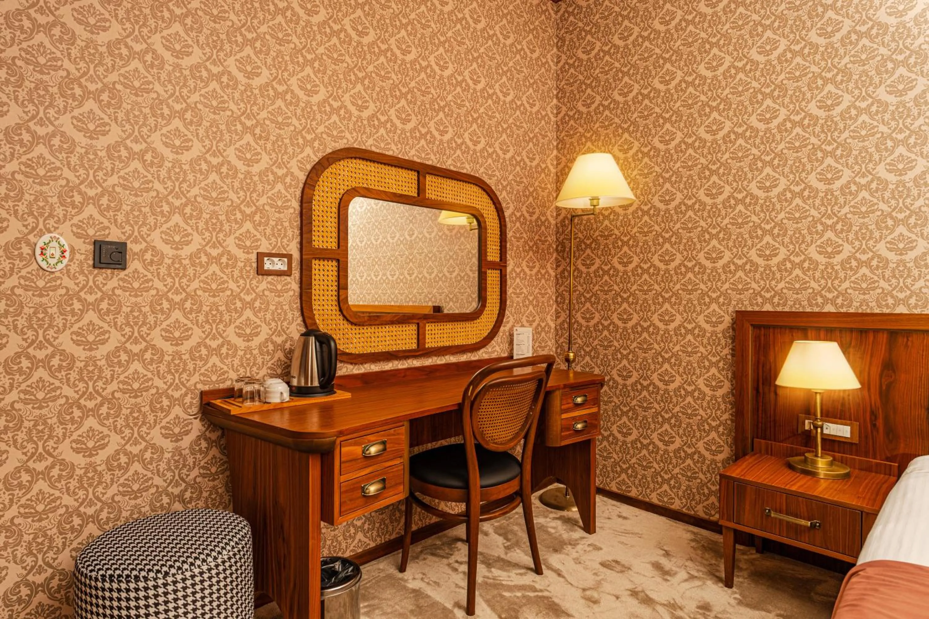 Seating area in 74 Otel