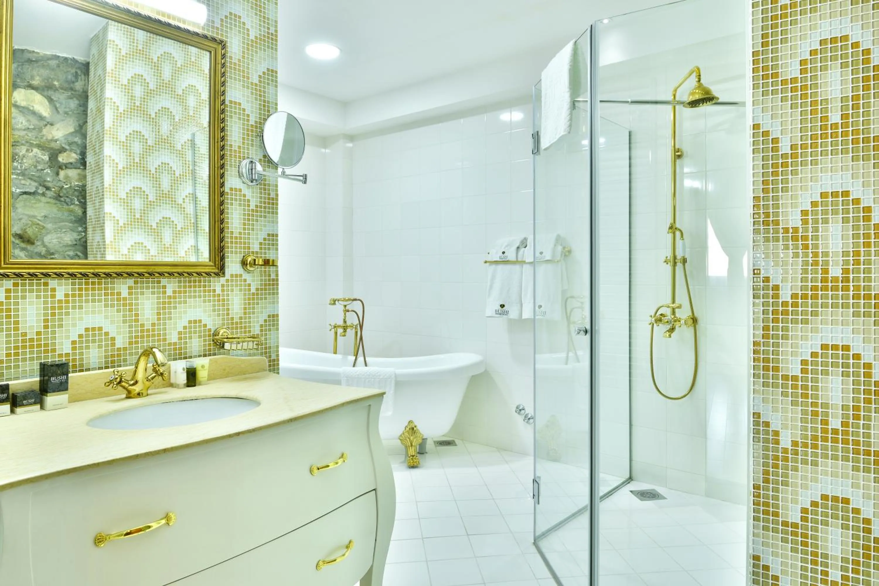 Shower in Bushi Resort & SPA