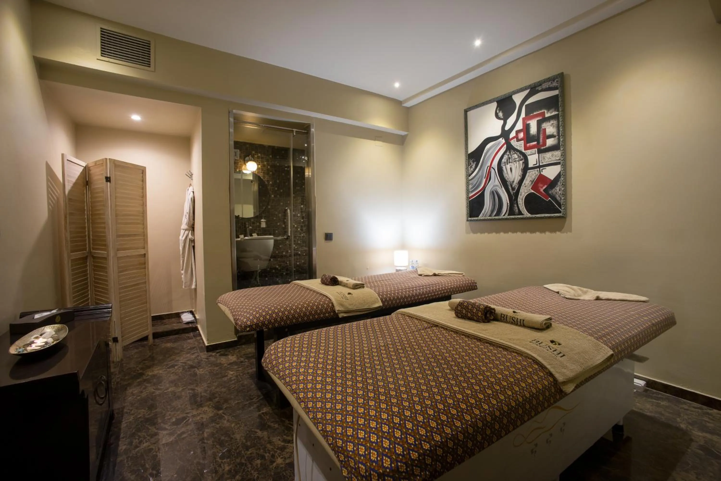 Bed in Bushi Resort & SPA