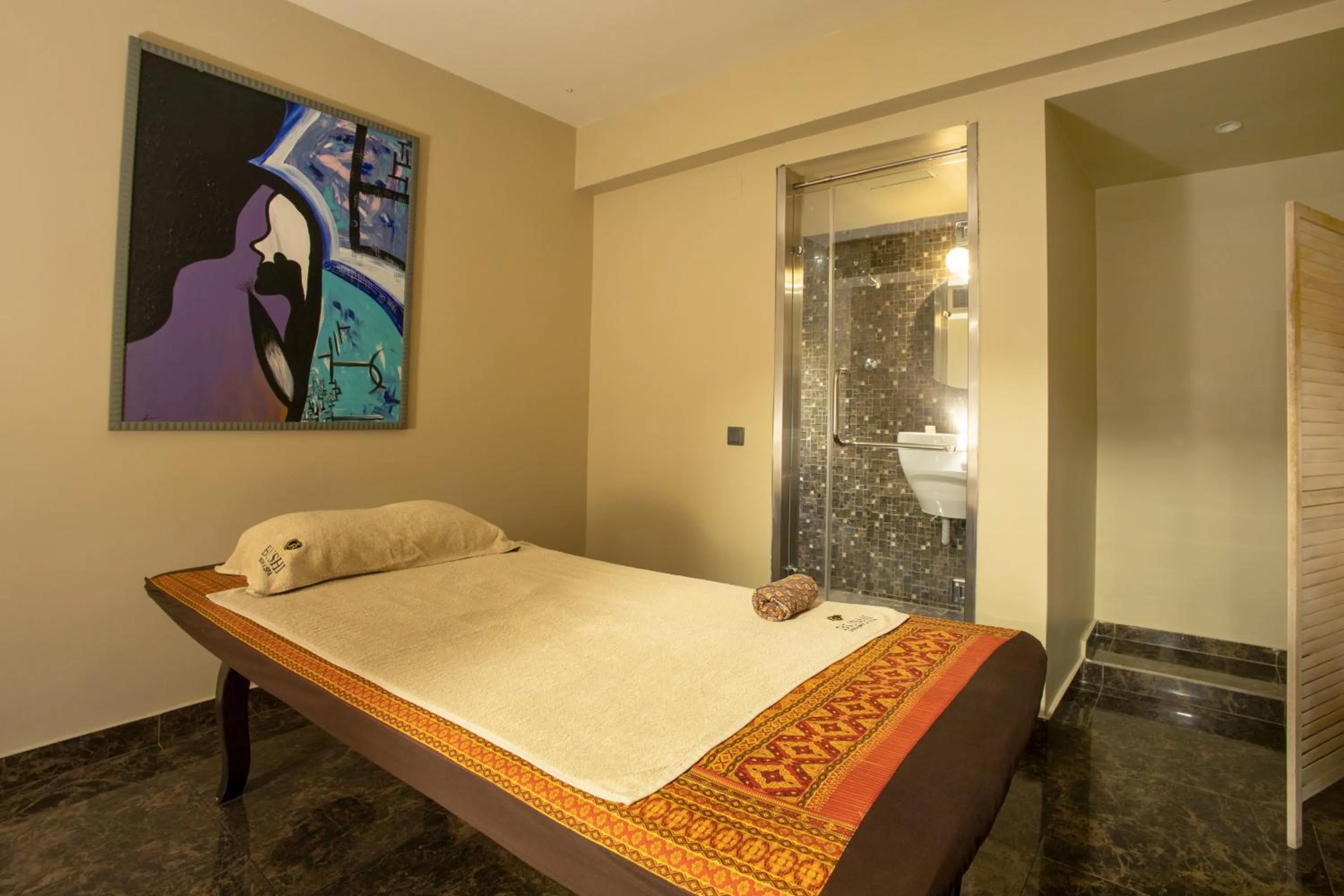 Bed in Bushi Resort & SPA