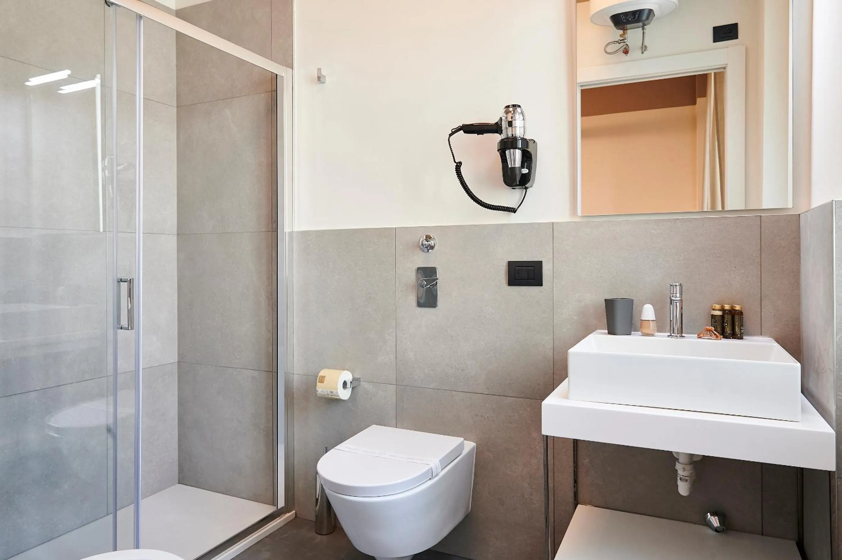 Shower in VEGA RIBBON