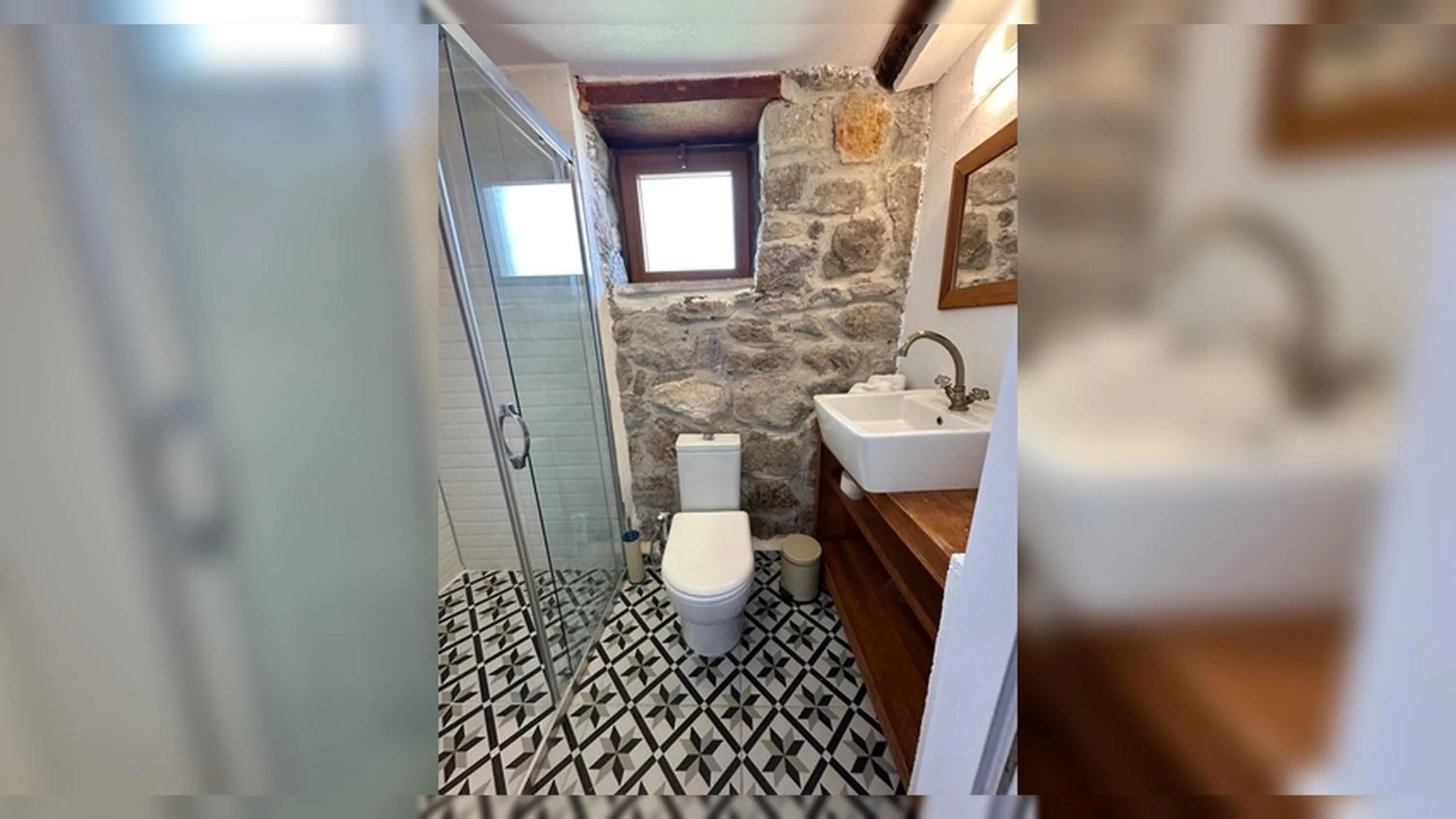 Toilet in Sacide Hanım Konağı By Zenaty Hotels