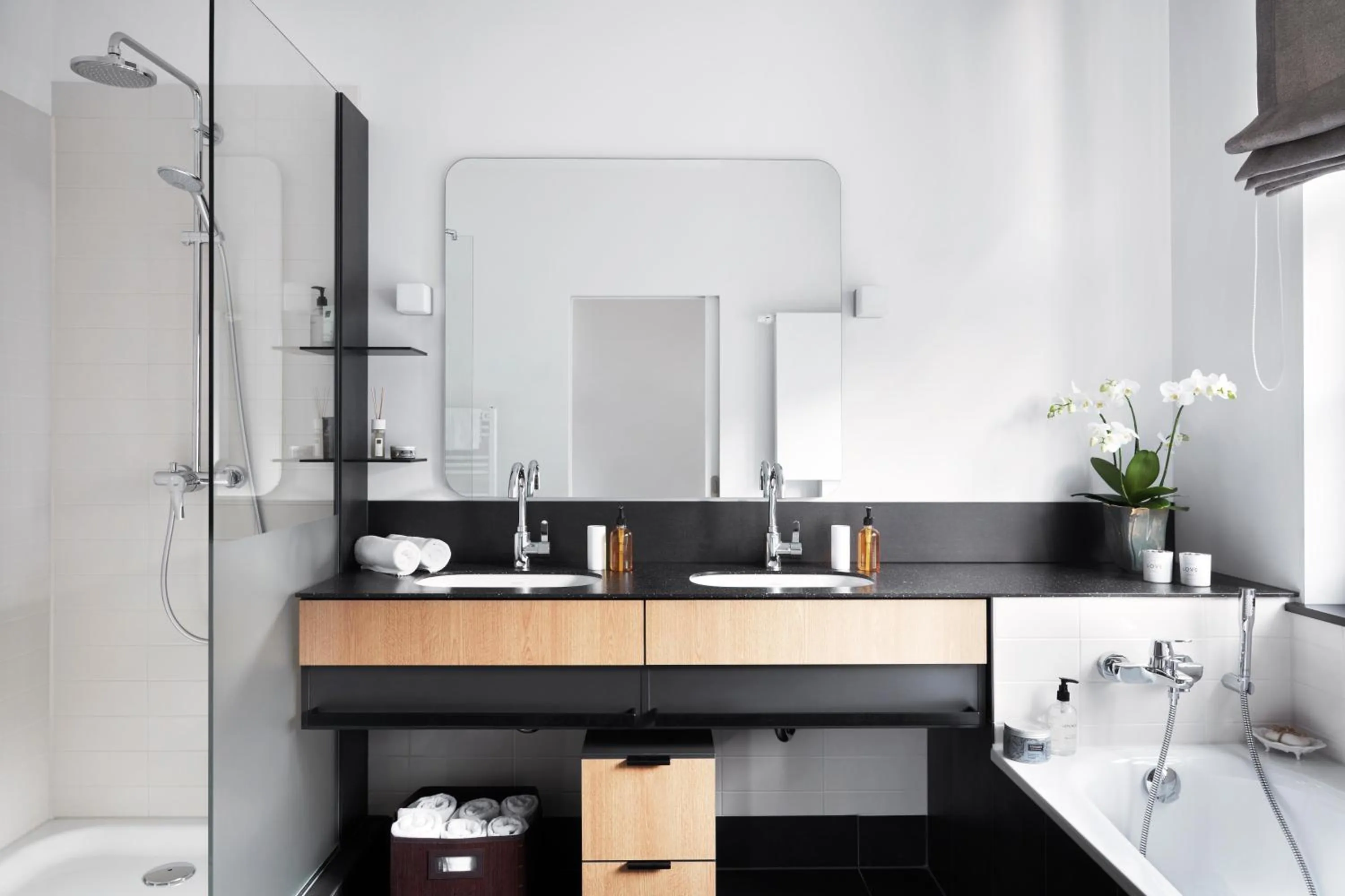 Bathroom in Apartment040