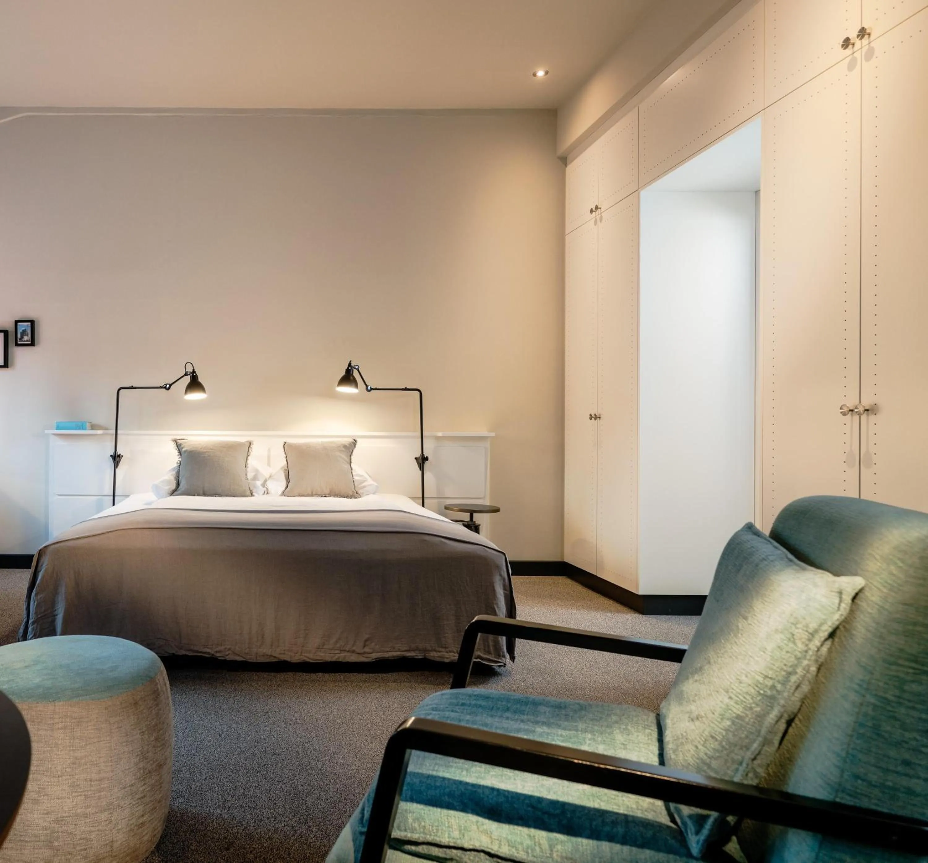 Photo of the whole room, Bed in Apartment040