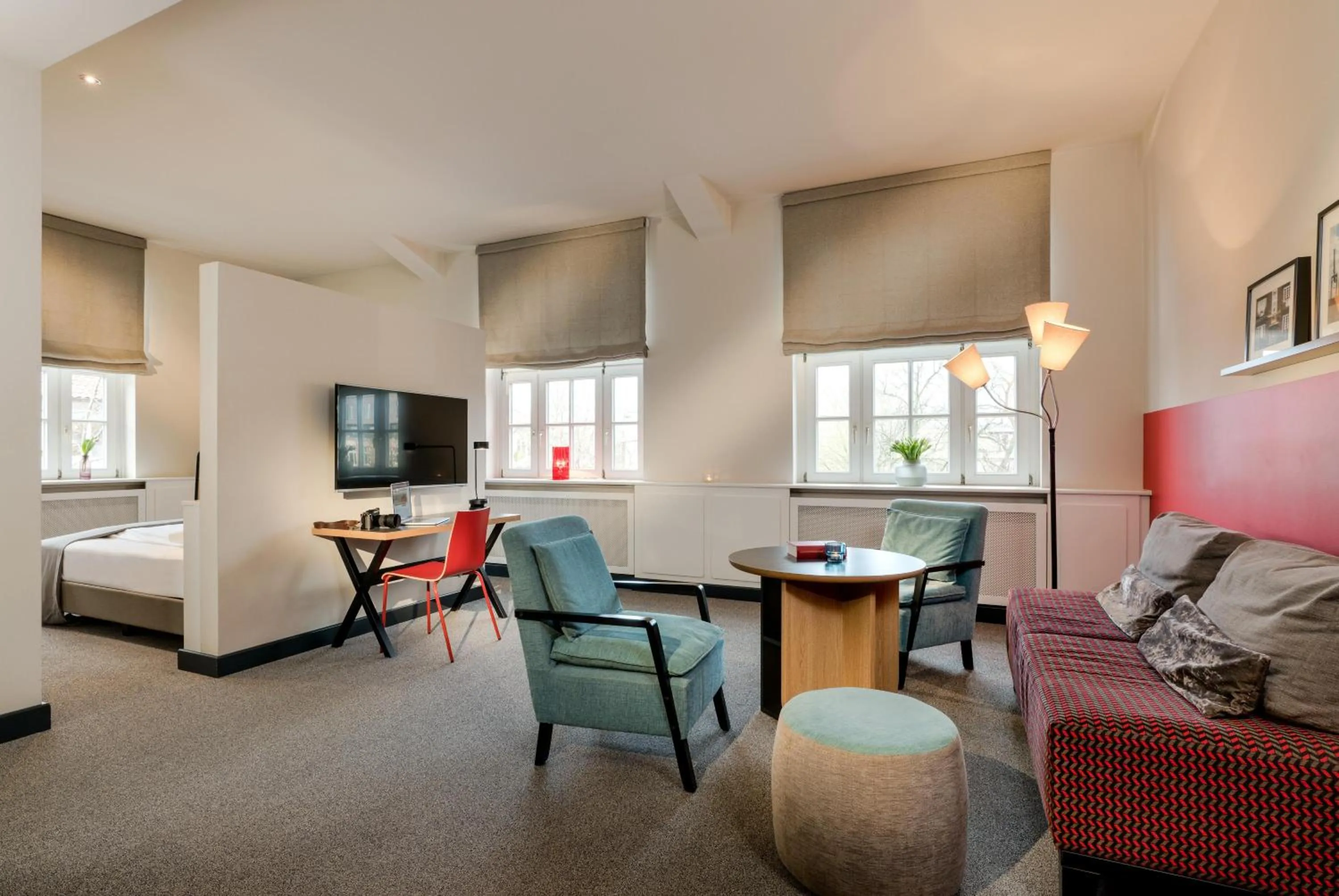 Photo of the whole room, Bed in Apartment040