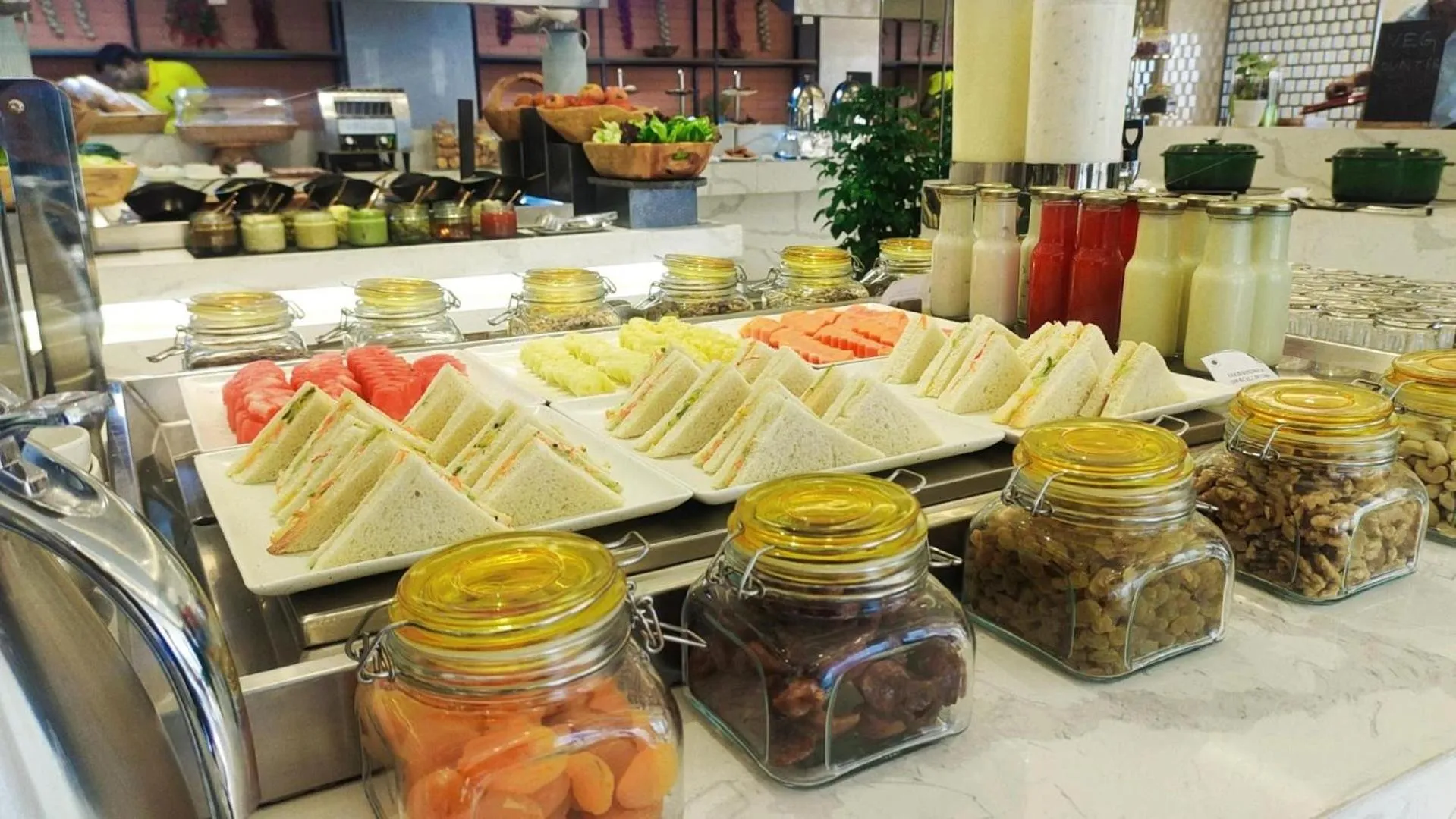 Food in ARISTA BY AMBITION