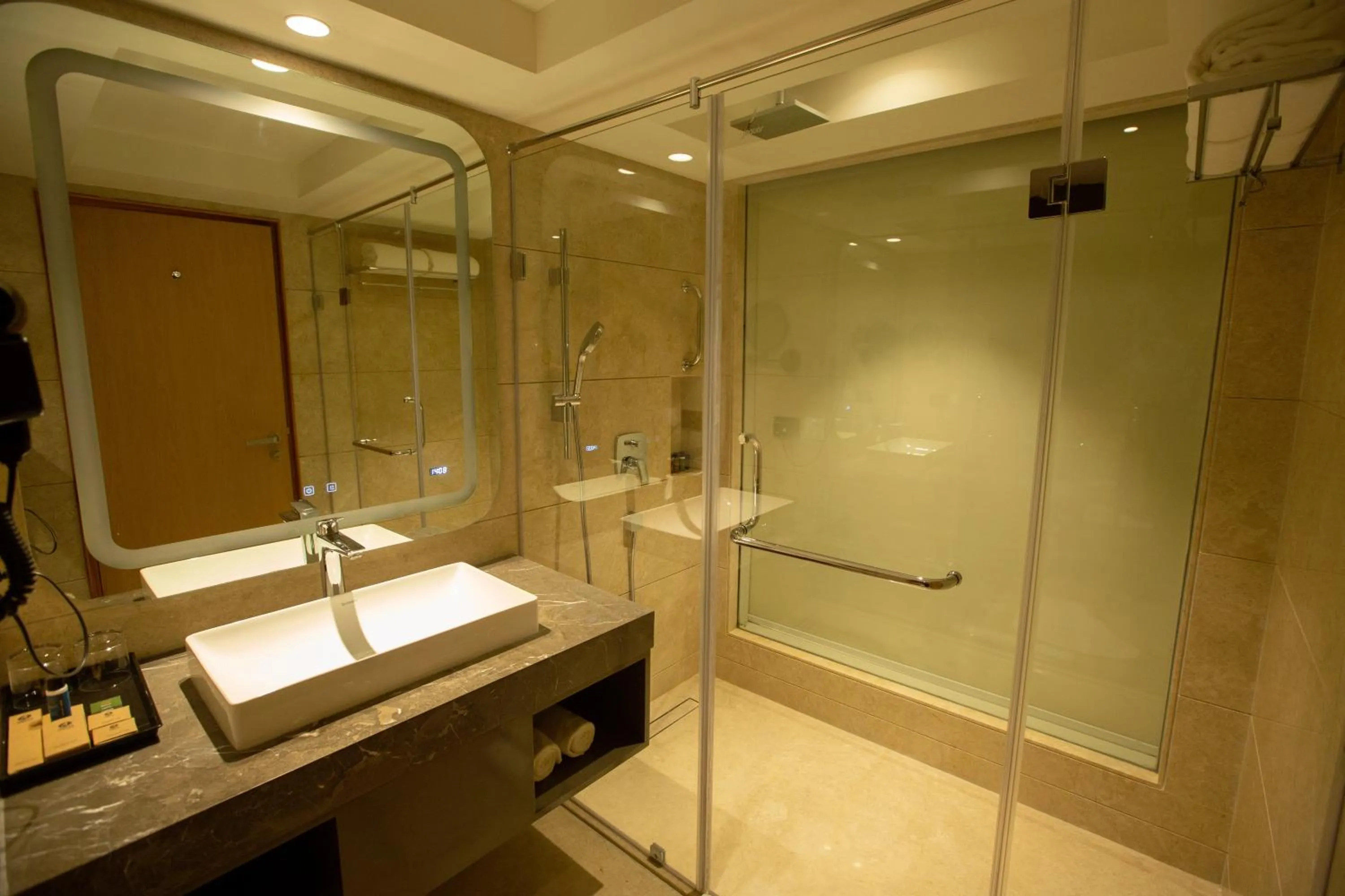 Bathroom in ARISTA BY AMBITION