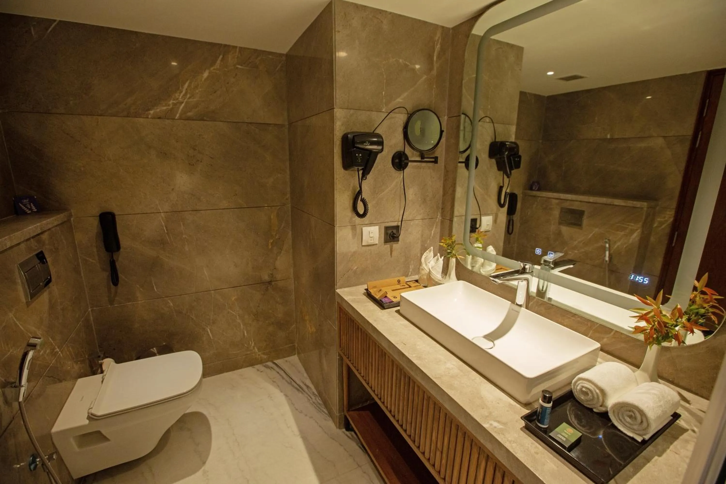 Bathroom in ARISTA BY AMBITION