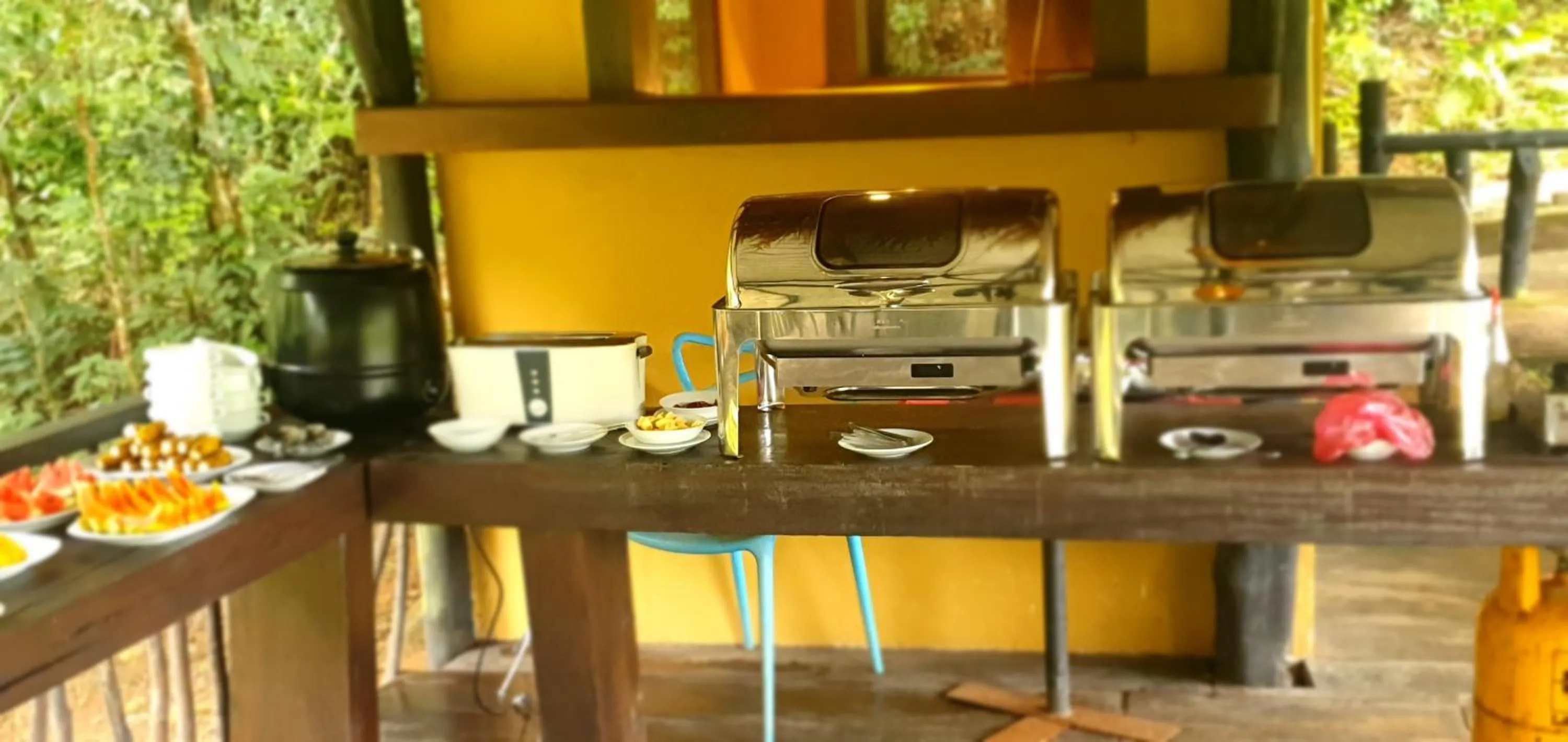 Kitchen or kitchenette in Sinharaja Forest Edge