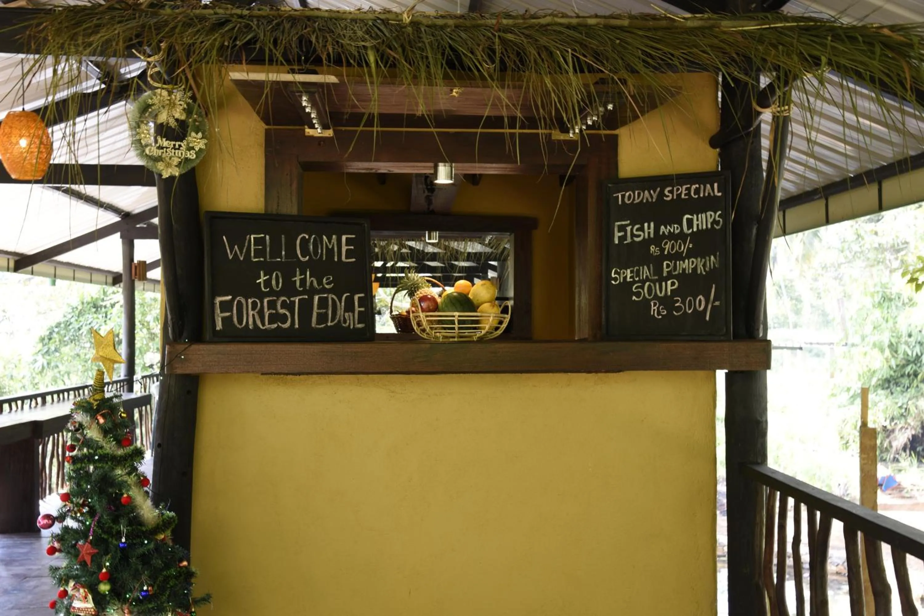 Restaurant/places to eat in Sinharaja Forest Edge