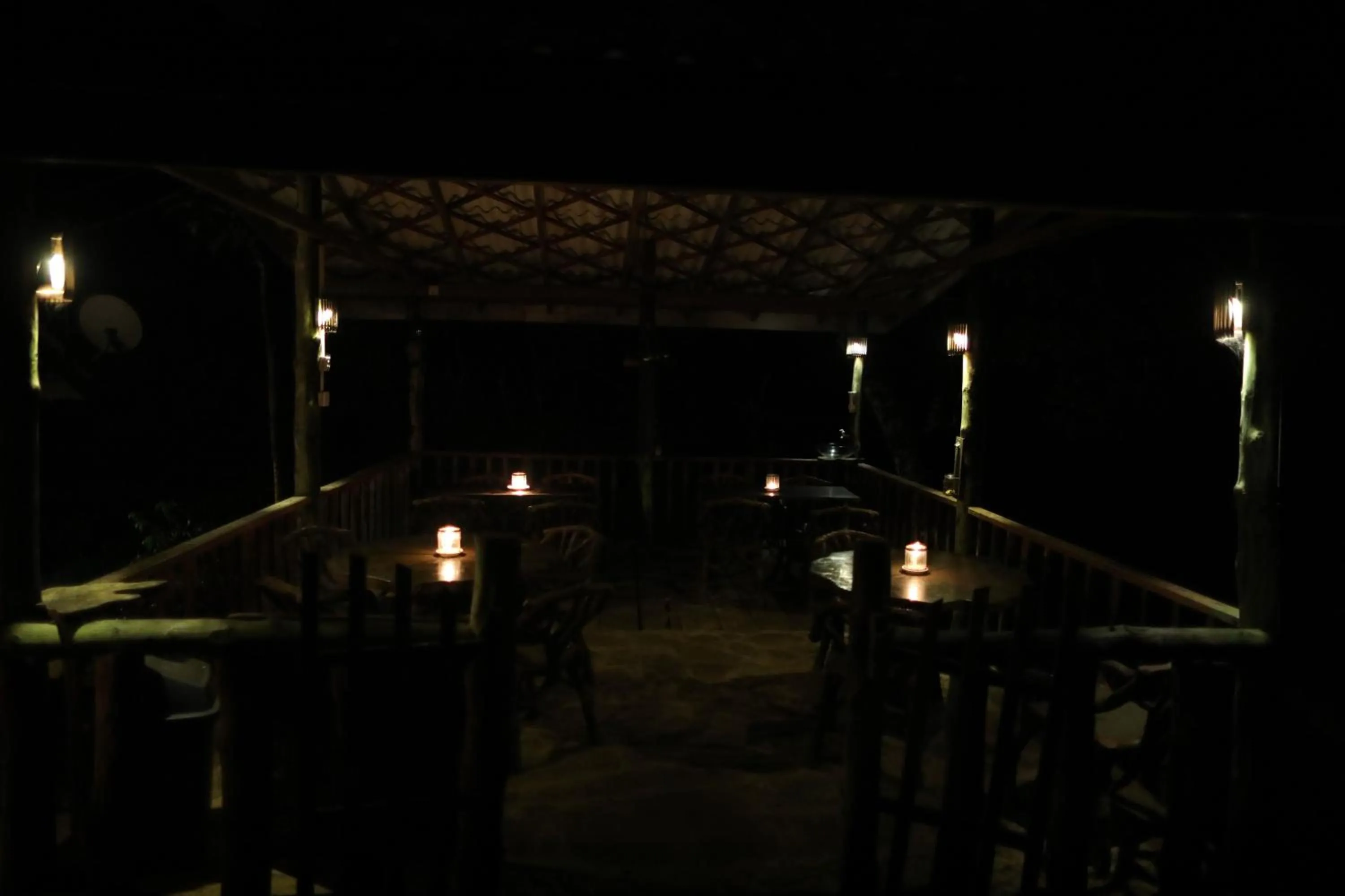 Restaurant/places to eat in Sinharaja Forest Edge