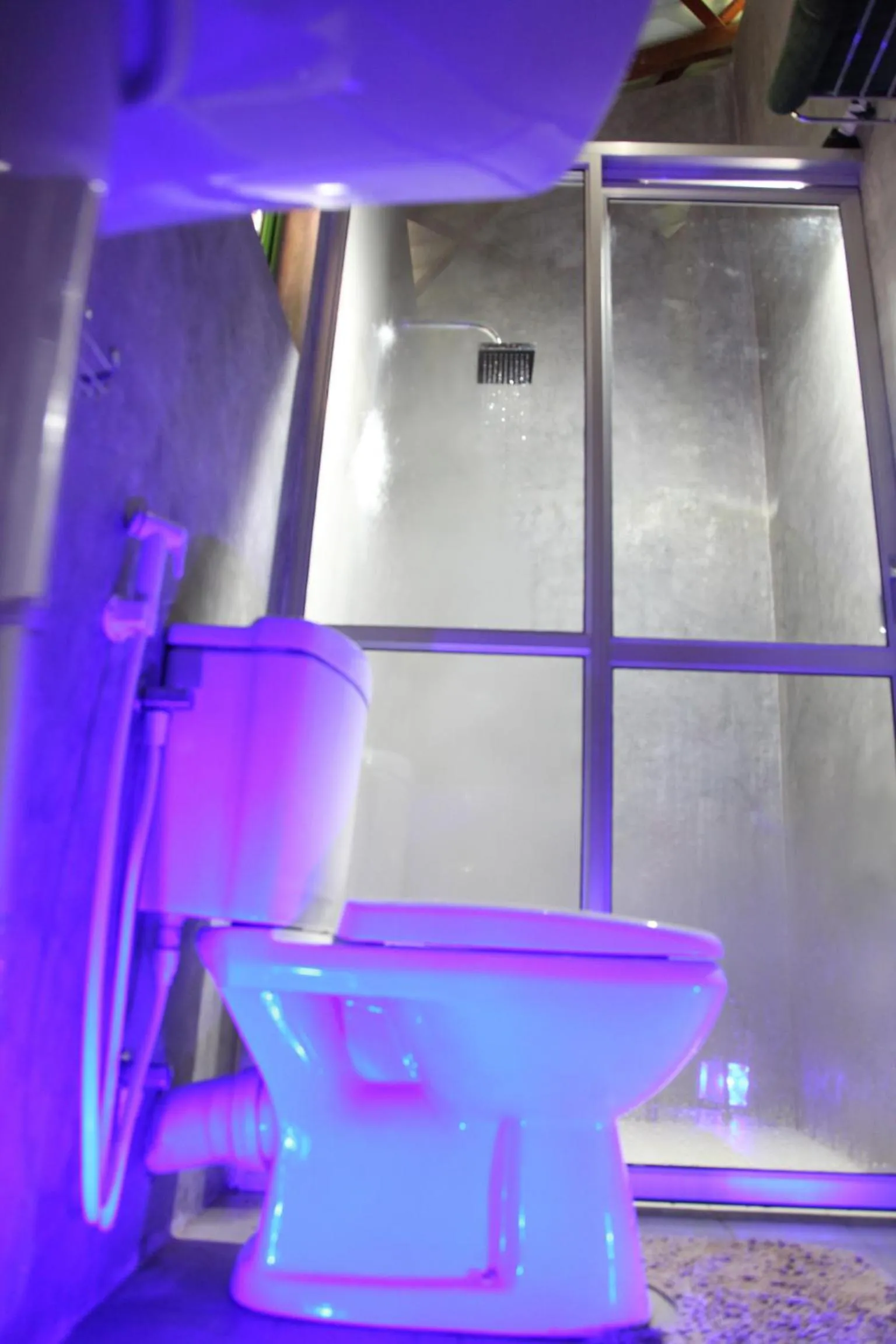 Bathroom in Sinharaja Forest Edge
