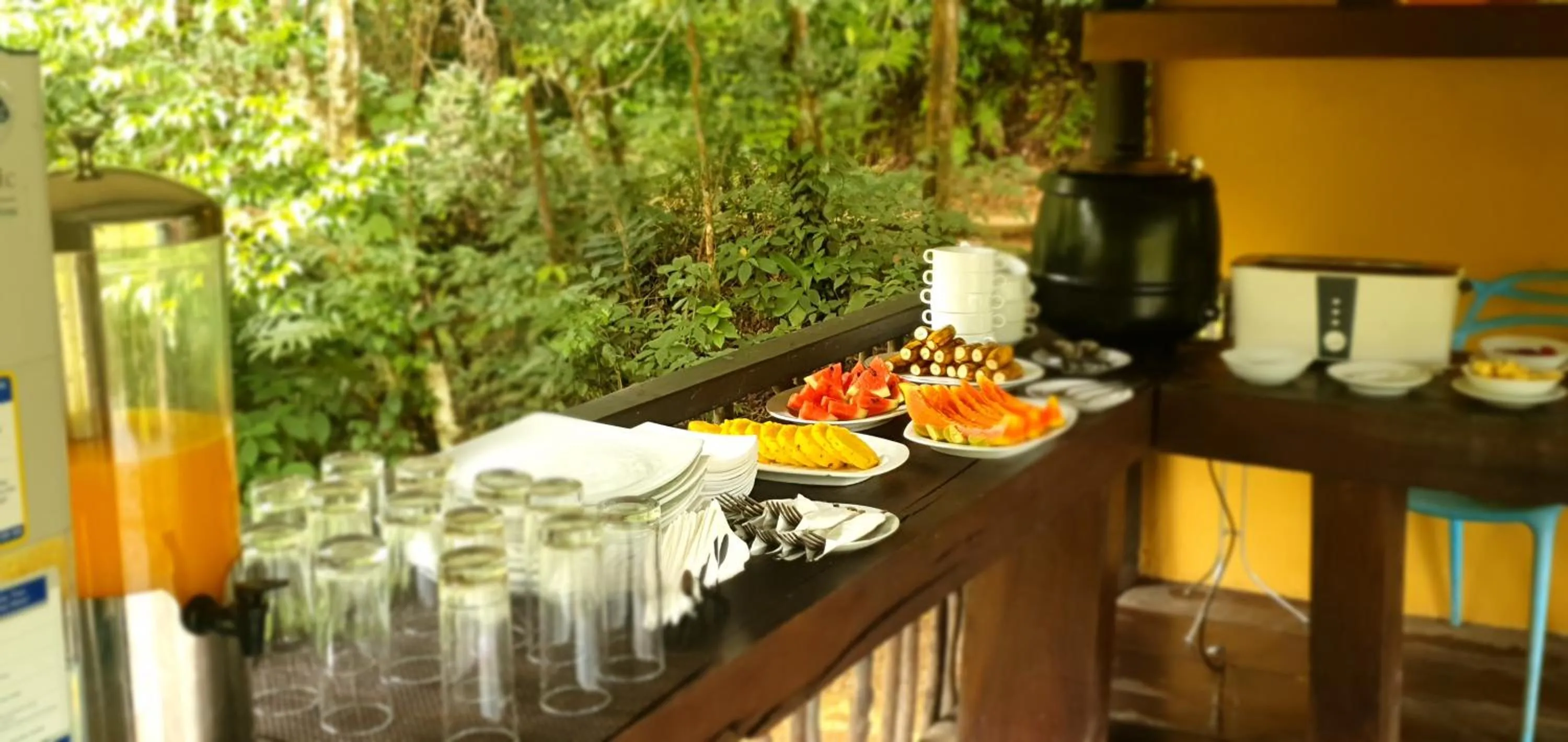 Kitchen or kitchenette in Sinharaja Forest Edge