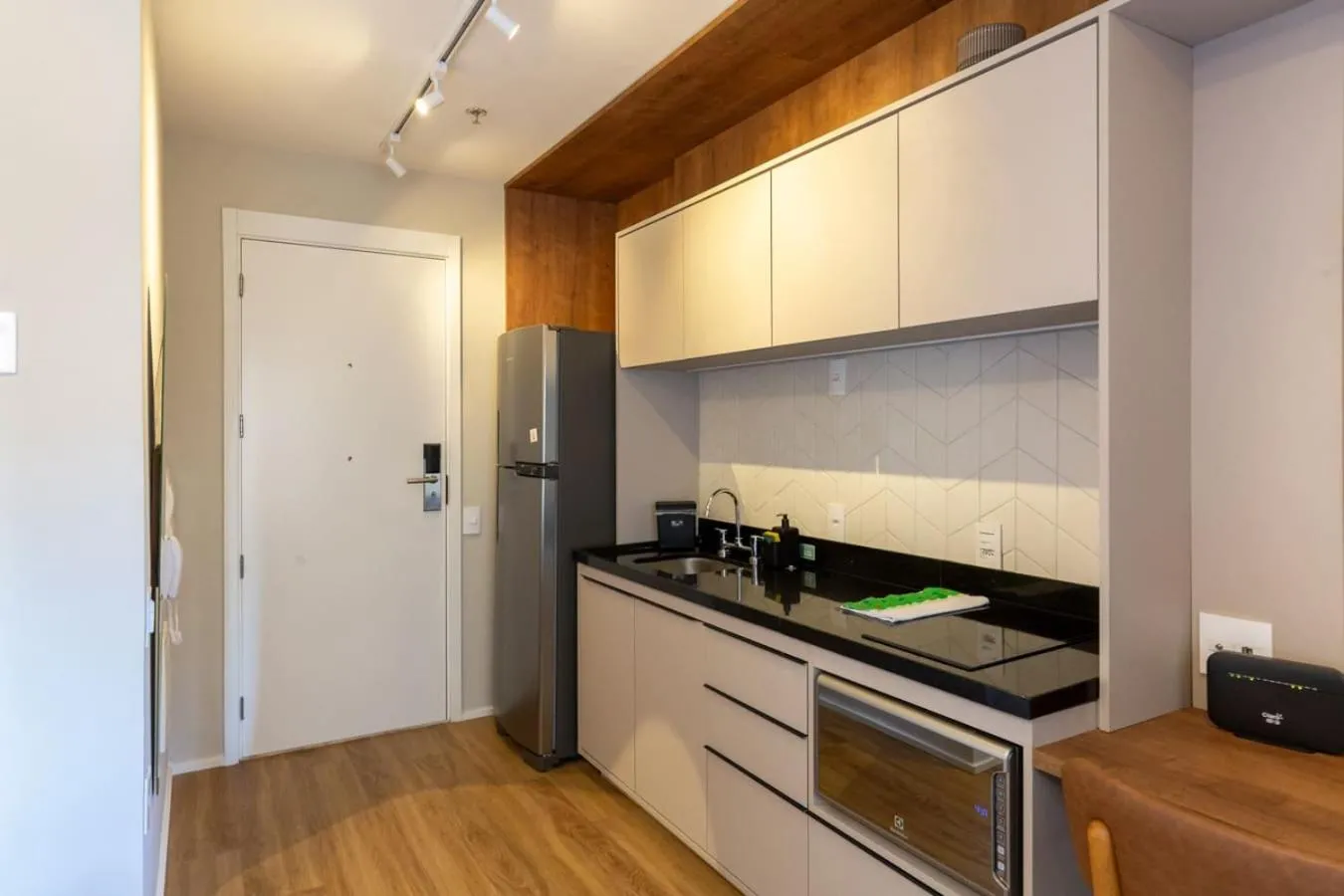 kitchen in 360 Athos Paraiso