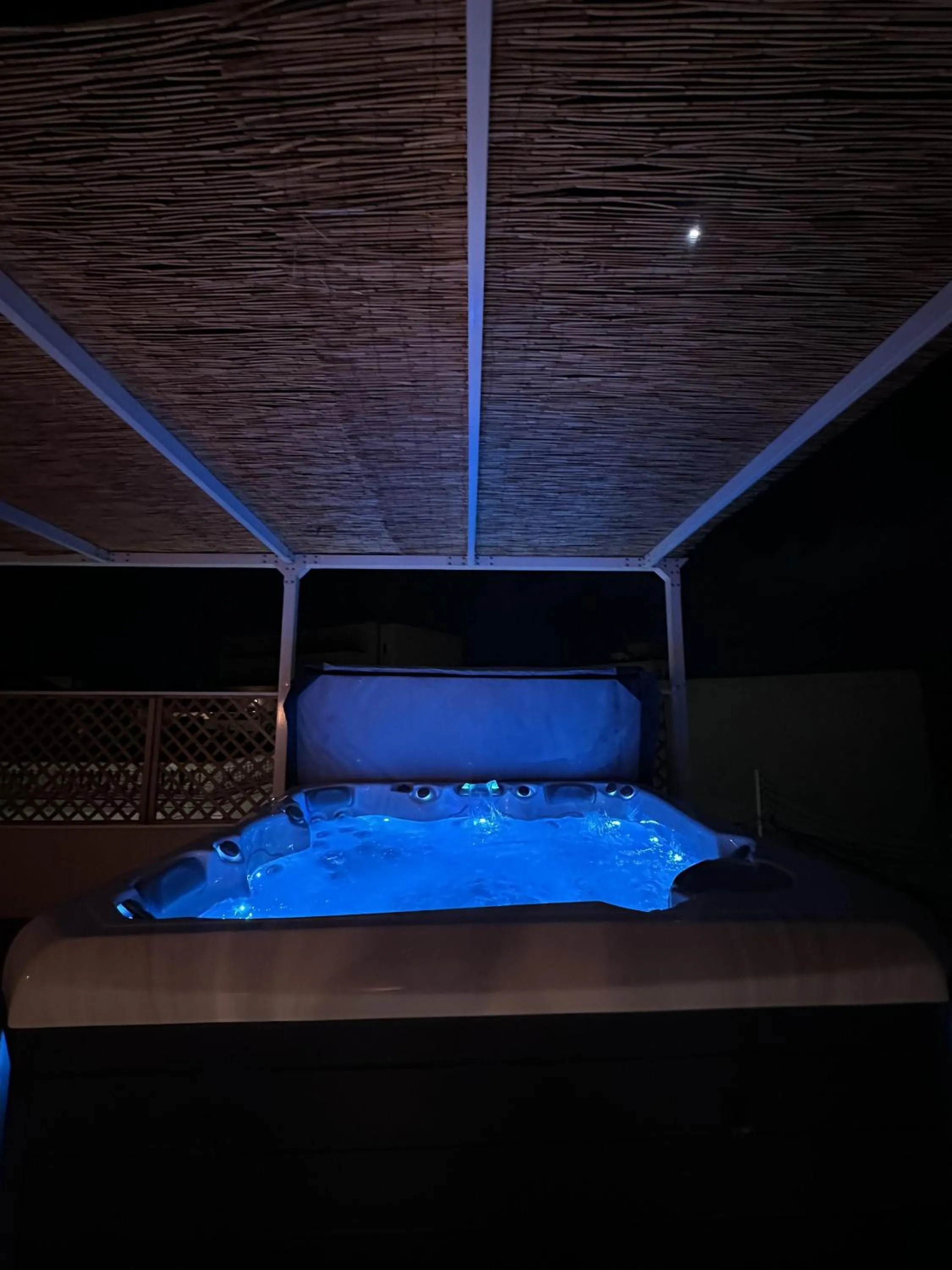 Hot Tub in Ta' Pinu Spa Suite - Luxury Heritage Living