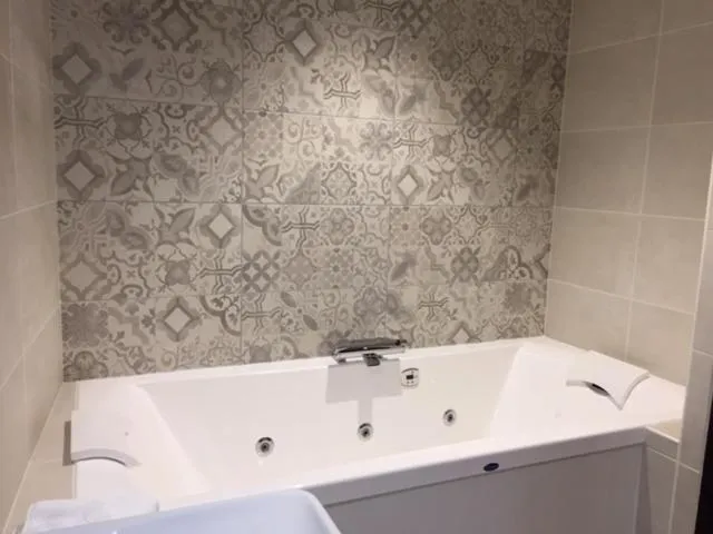 Hot Tub in Le Clos du miroir