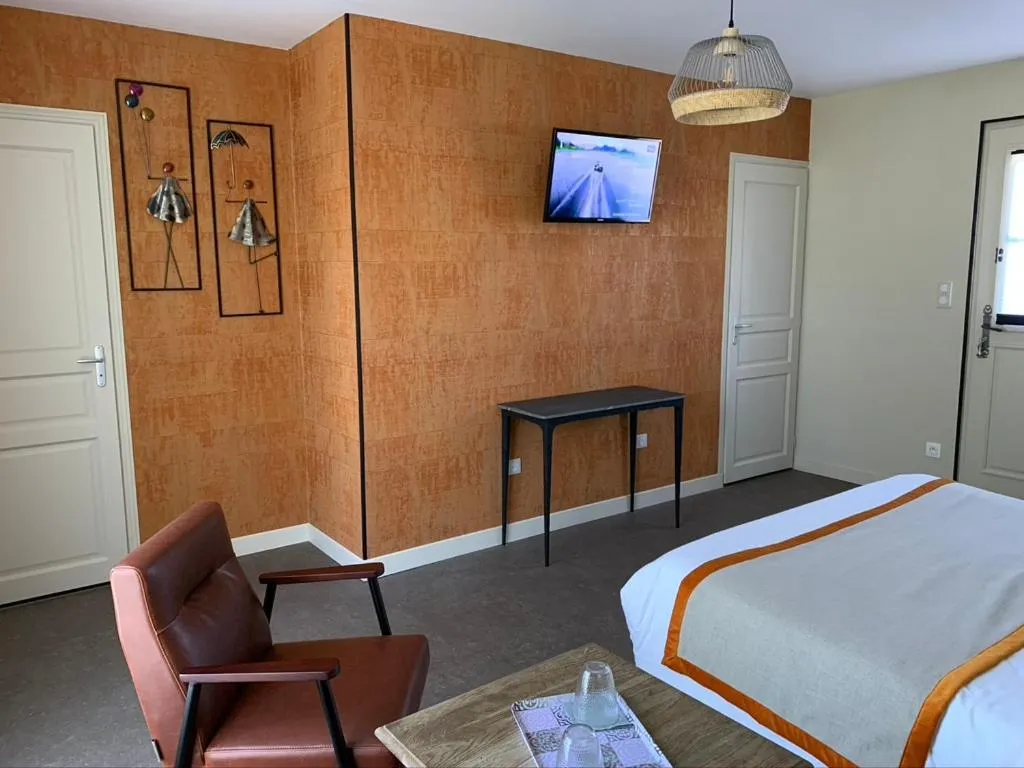 Bedroom, Bed in Le Clos du miroir