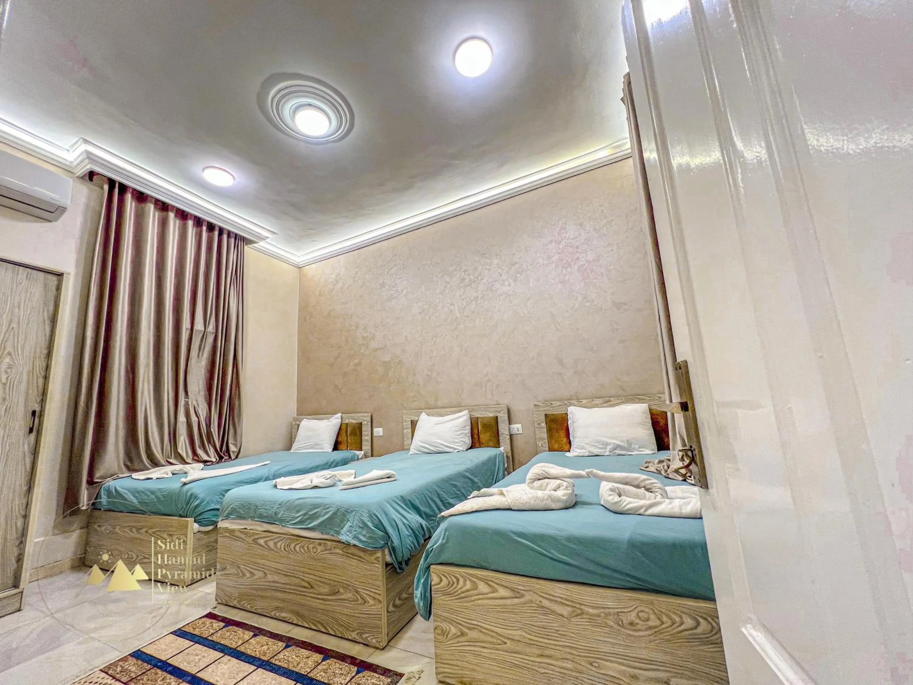 Bed in Sidi Hamad Pyramids View