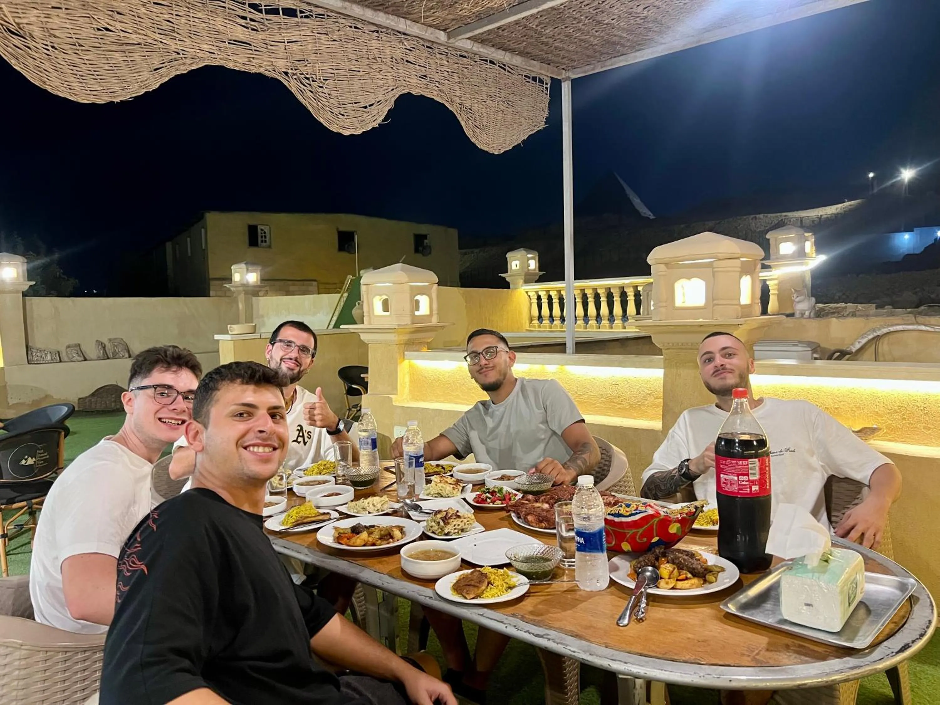Restaurant/places to eat in Sidi Hamad Pyramids View