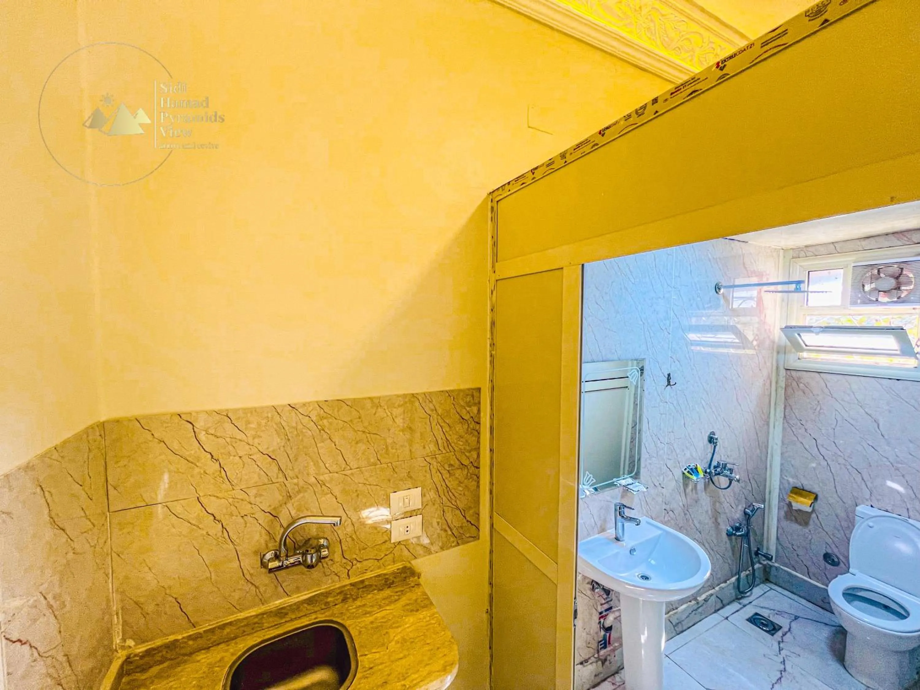 Toilet in Sidi Hamad Pyramids View