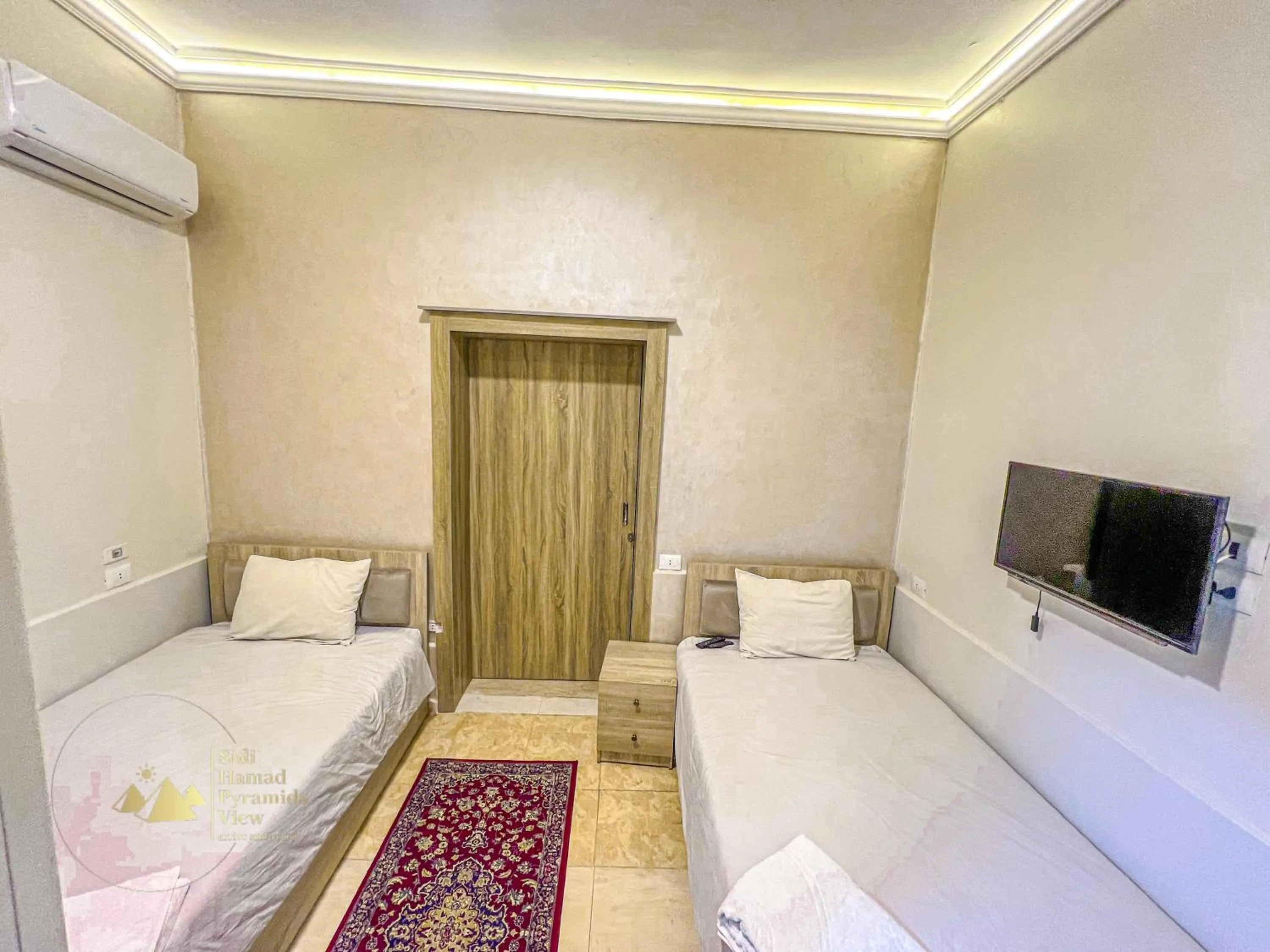 Bedroom, Bed in Sidi Hamad Pyramids View