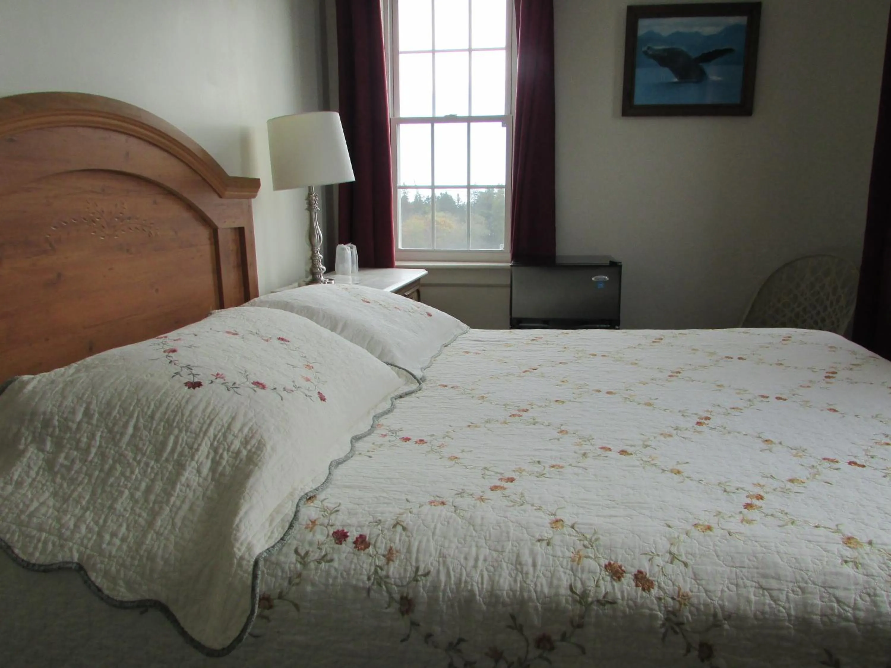Bed in Marathon Hotel
