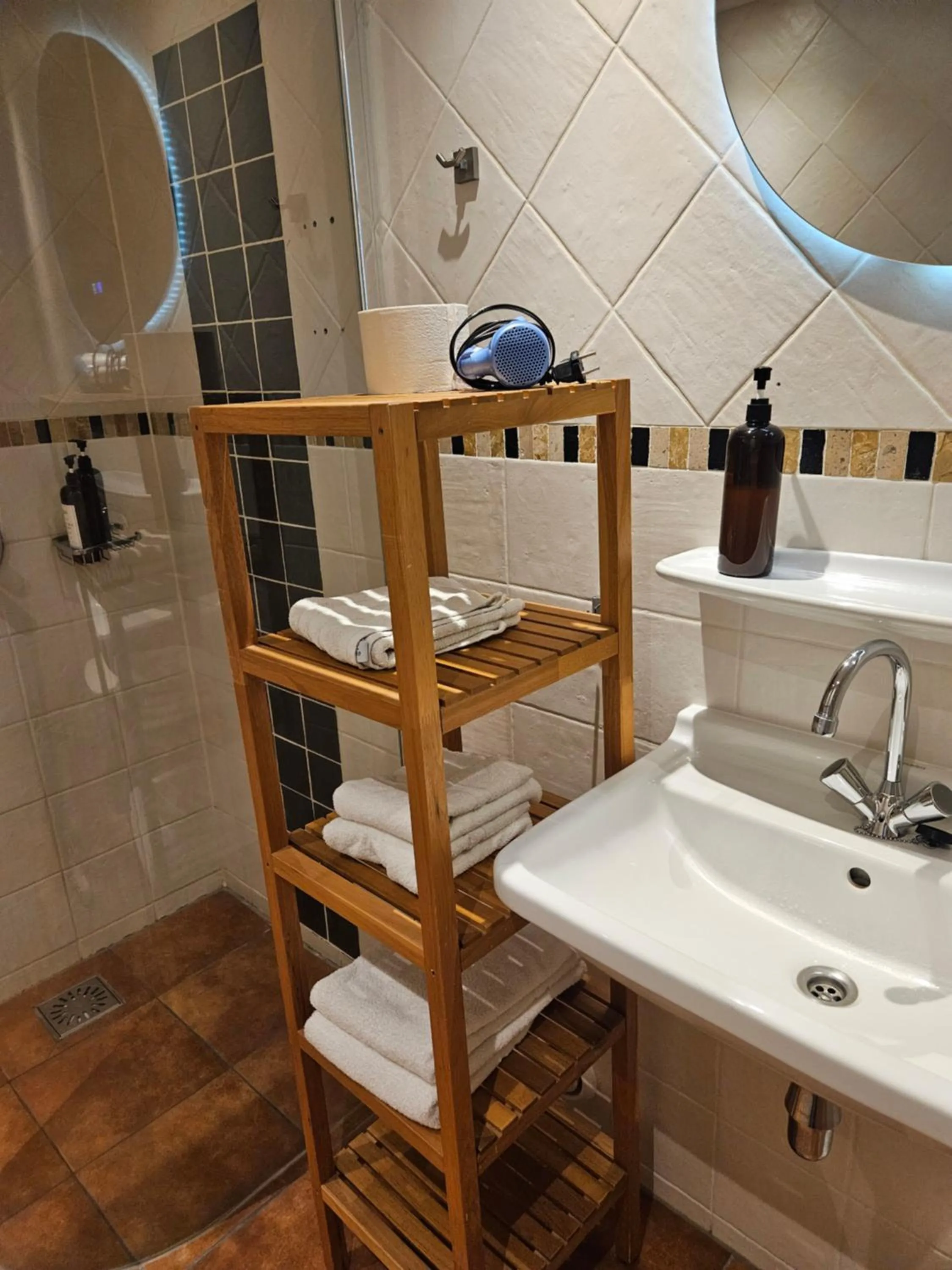 Bathroom in Hotel Dolores Ameland