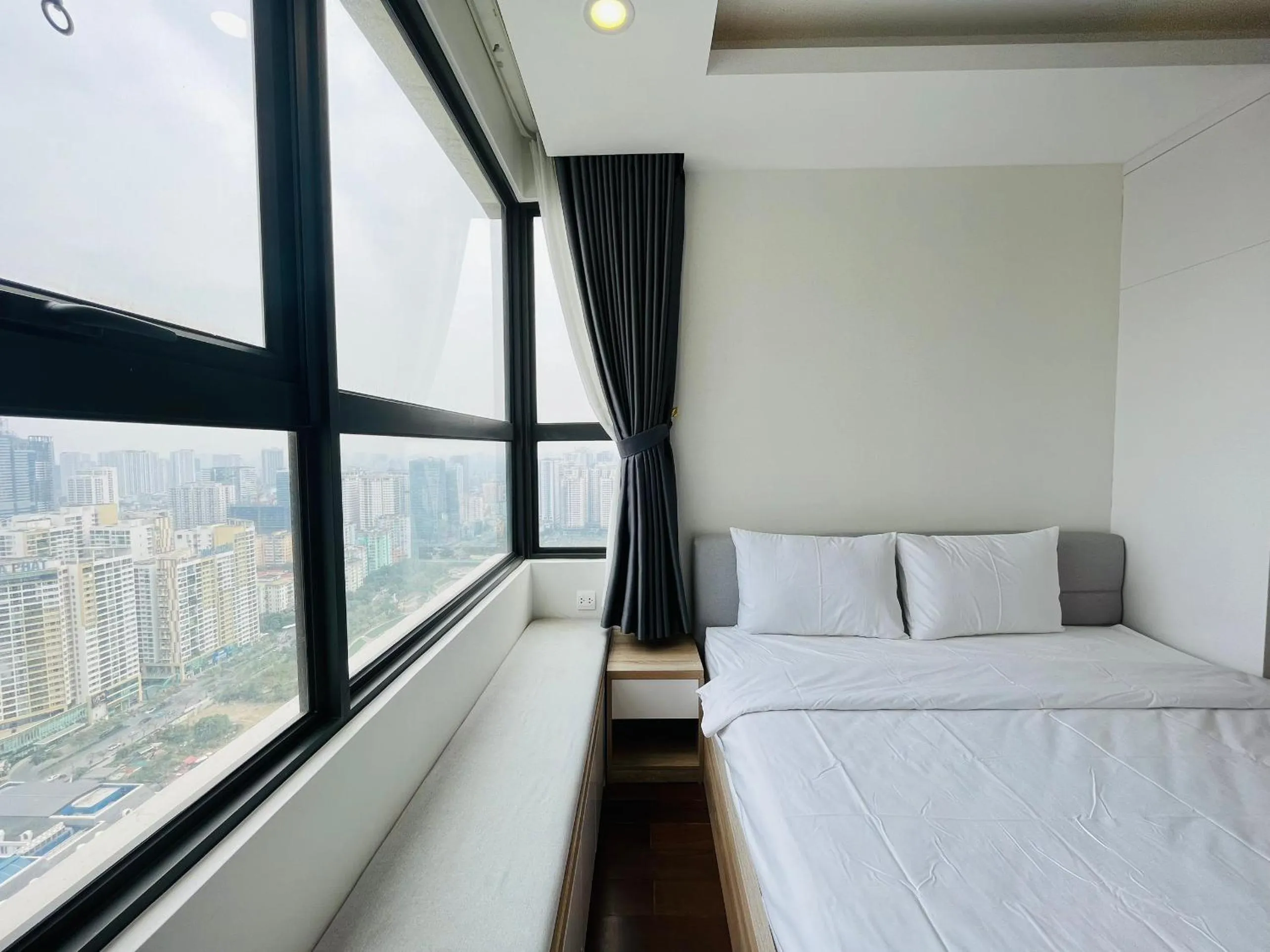 Bed in Daniel Apartment - D'Capitale Ha Noi